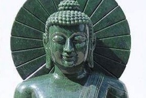 2.500 nguoi ruoc tuong phat ngoc nang 3,8 tan ve Dong Trieu hinh anh