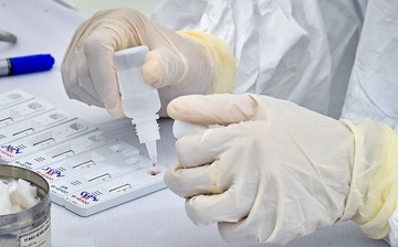 Hai nguoi Trung Quoc o Ha Long am tinh voi SARS-CoV-2 hinh anh