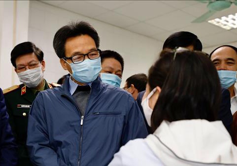 Pho thu tuong tham tinh nguyen vien thu nghiem vaccine ngua Covid-19 hinh anh