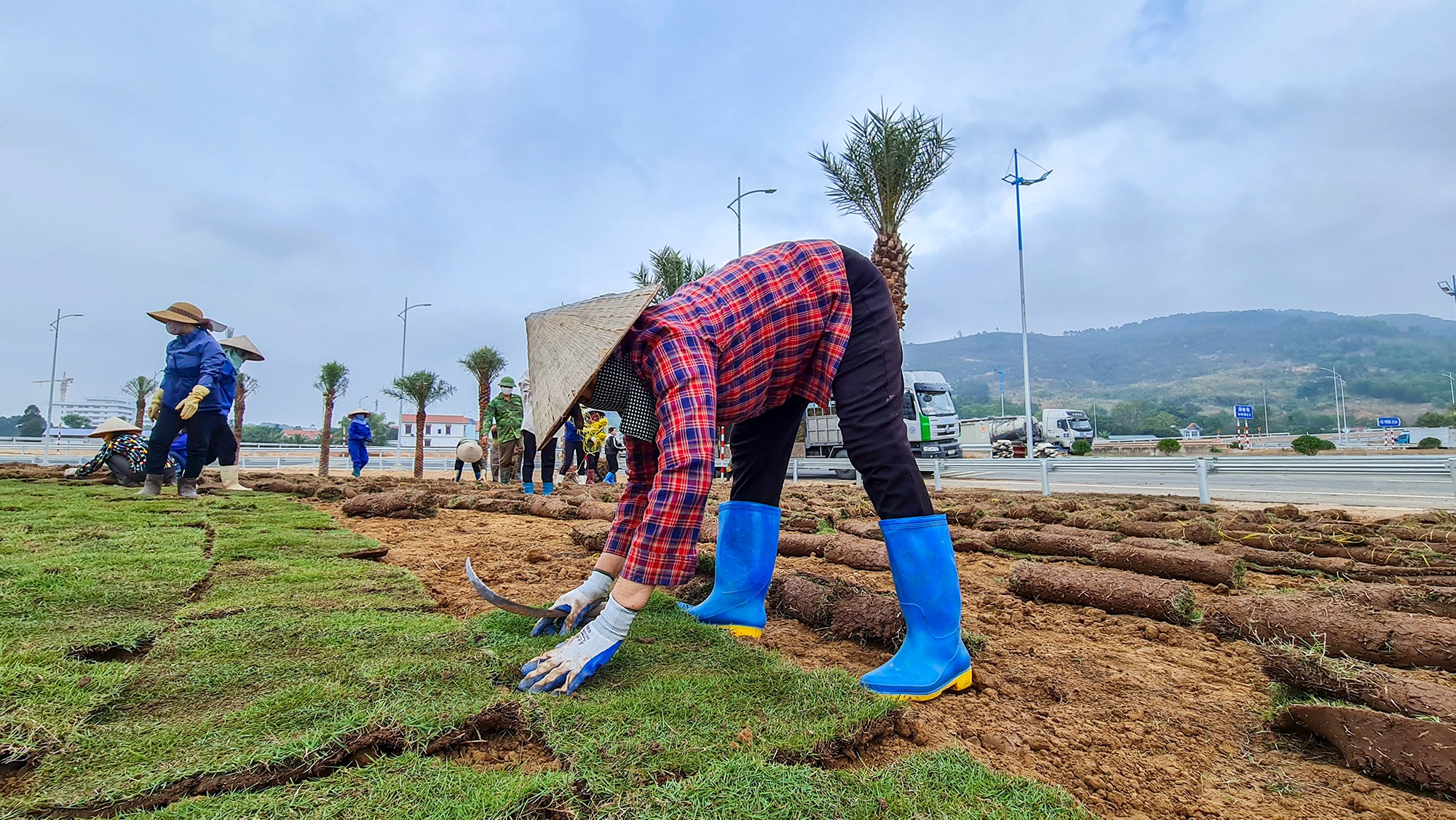 Nut giao Minh Khai anh 8