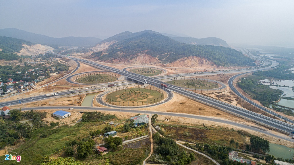 Nut giao Minh Khai anh 1