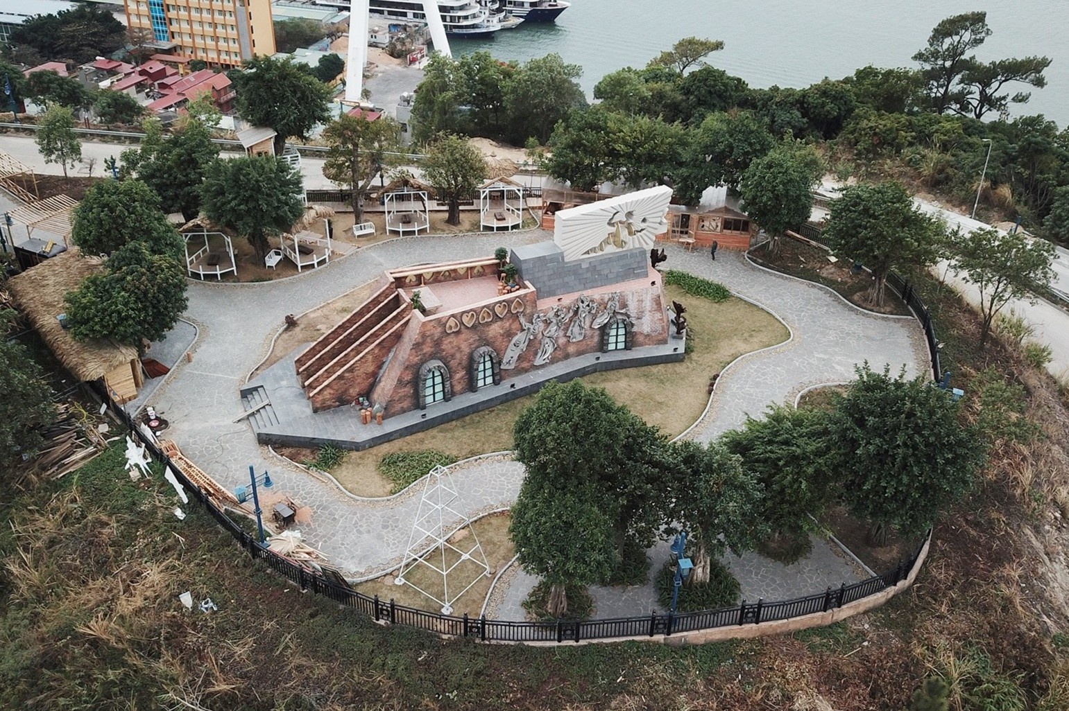 Choi tam xam pham tuong dai Anh hung Dang Ba Hat hinh anh