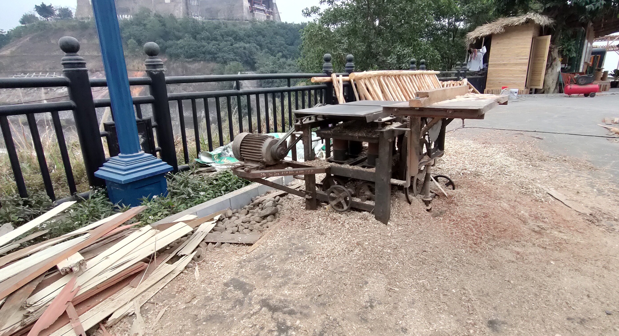 xam pham Tuong dai Dang Ba Hat anh 9