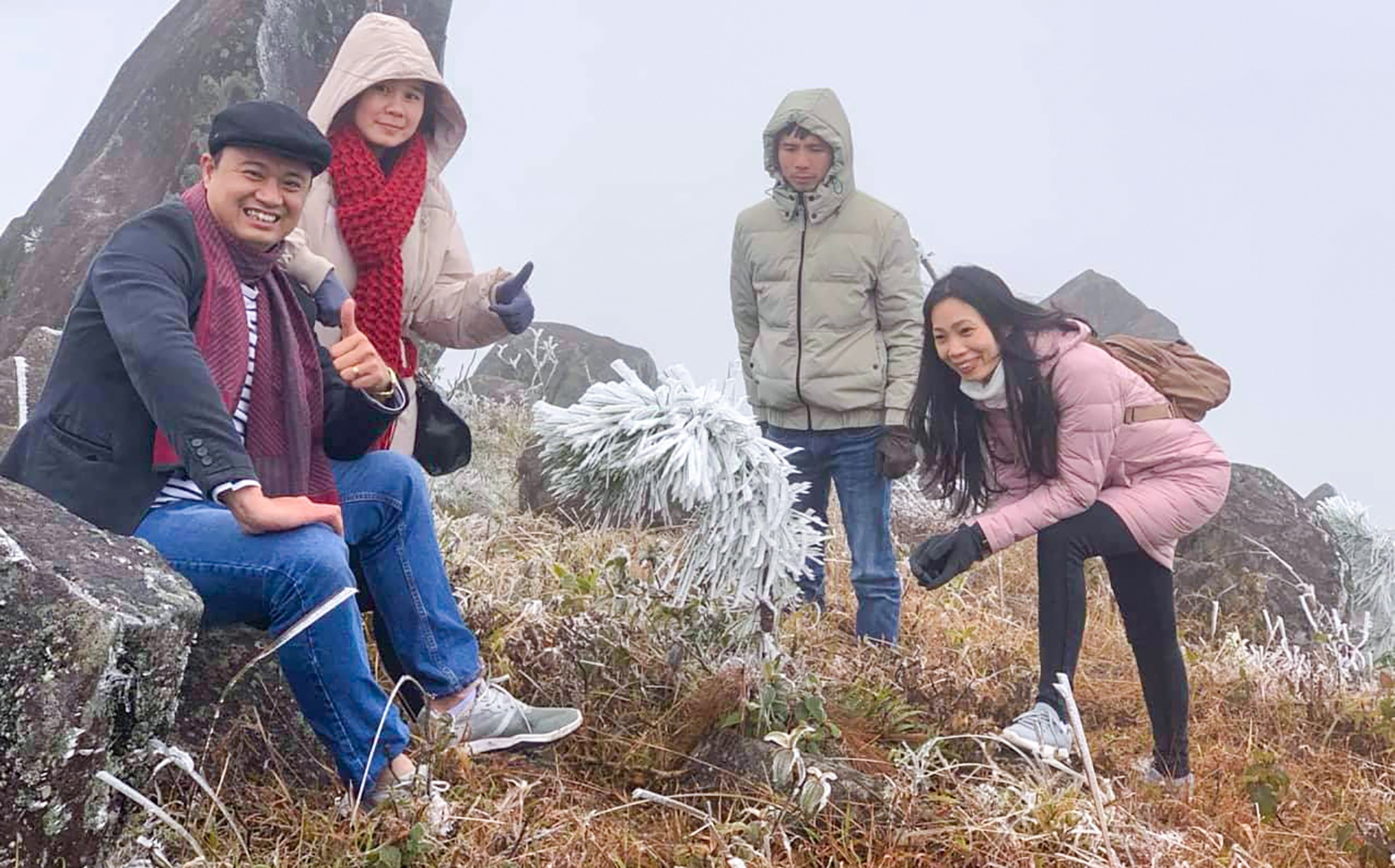 Bang gia xuat hien tai bien gioi anh 6