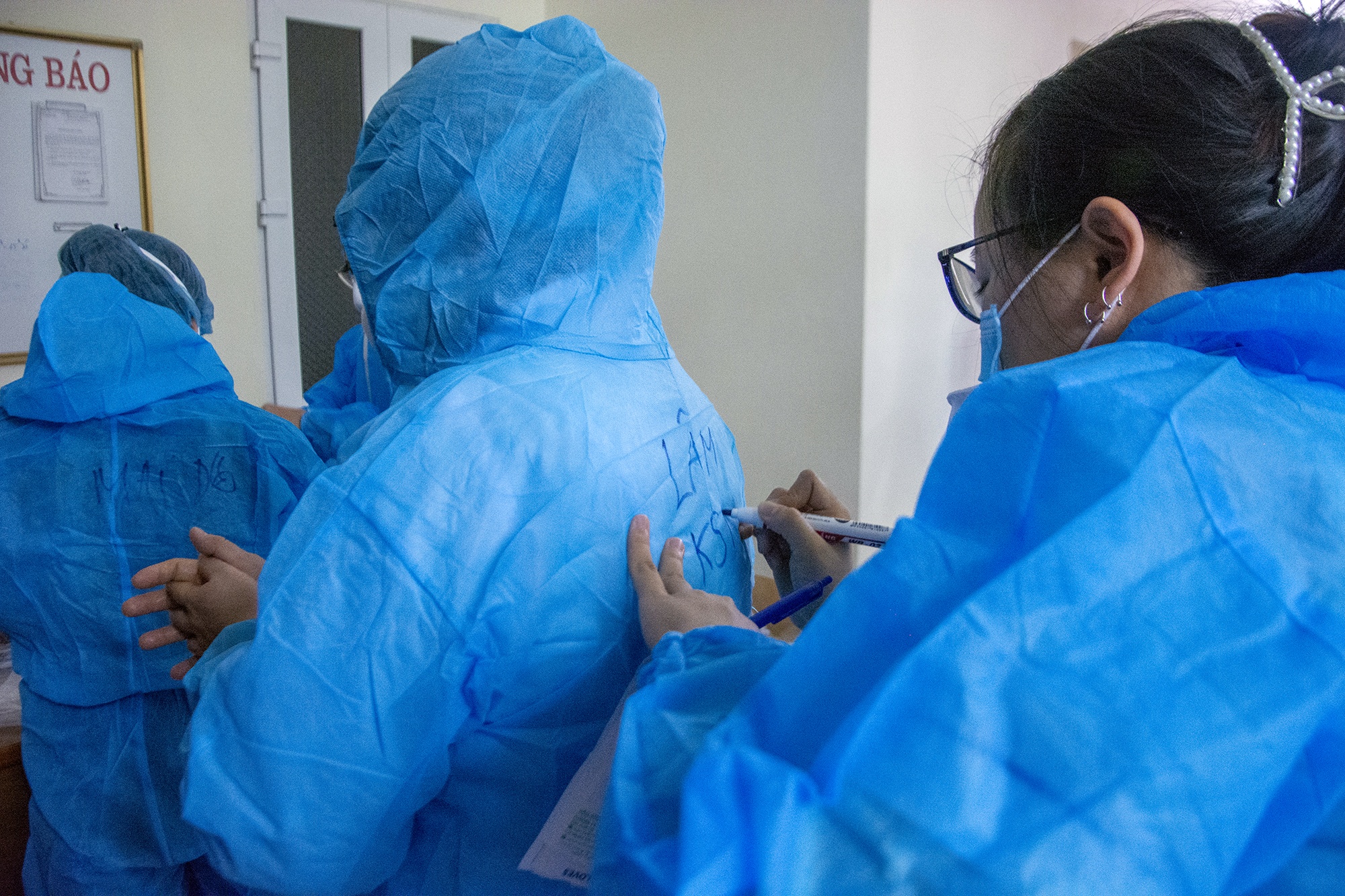 lay mau xet nghiem Covid-19 anh 6