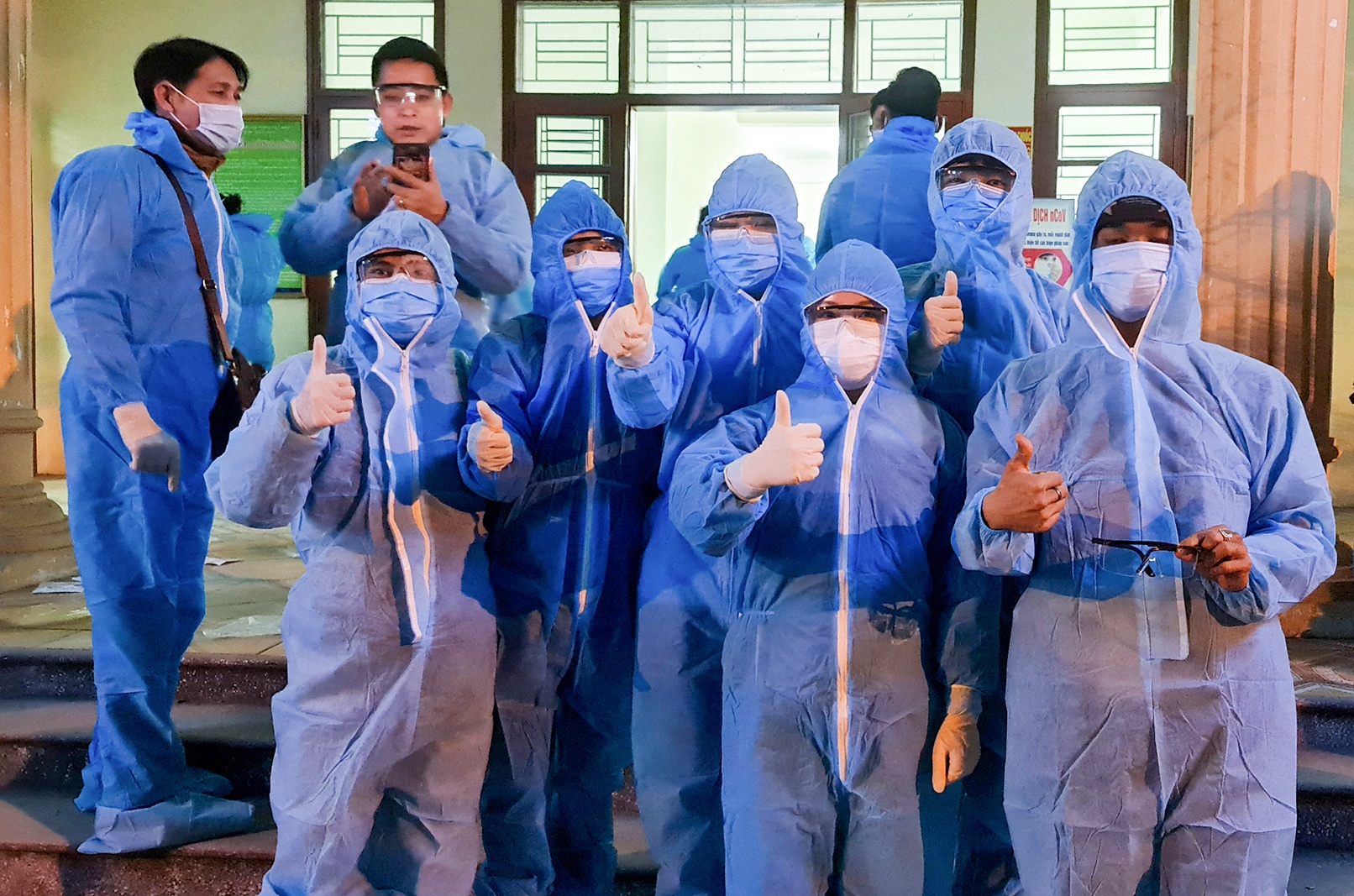 lay mau xet nghiem Covid-19 anh 7