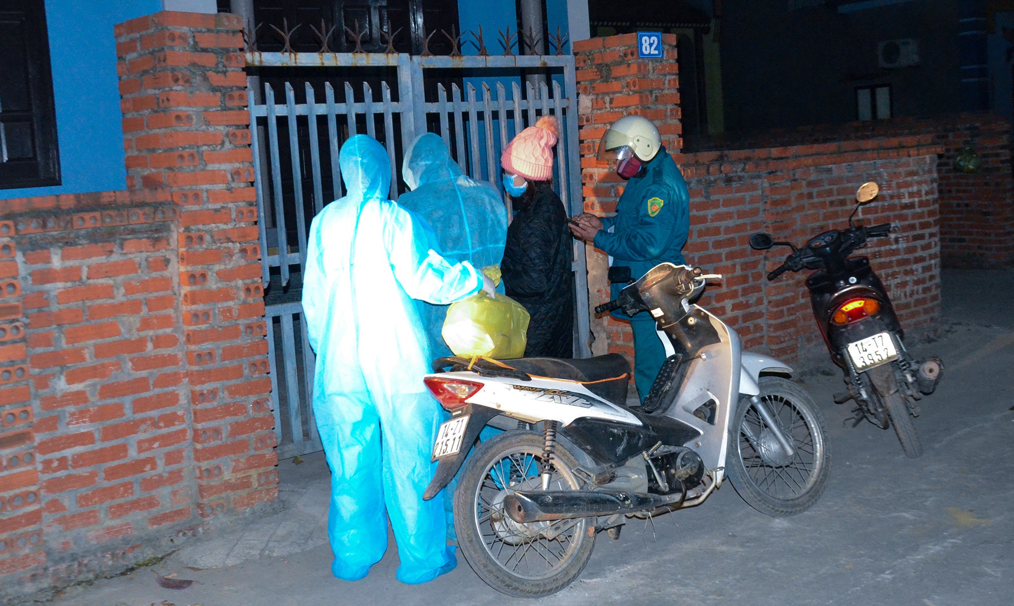 lay mau xet nghiem Covid-19 anh 11