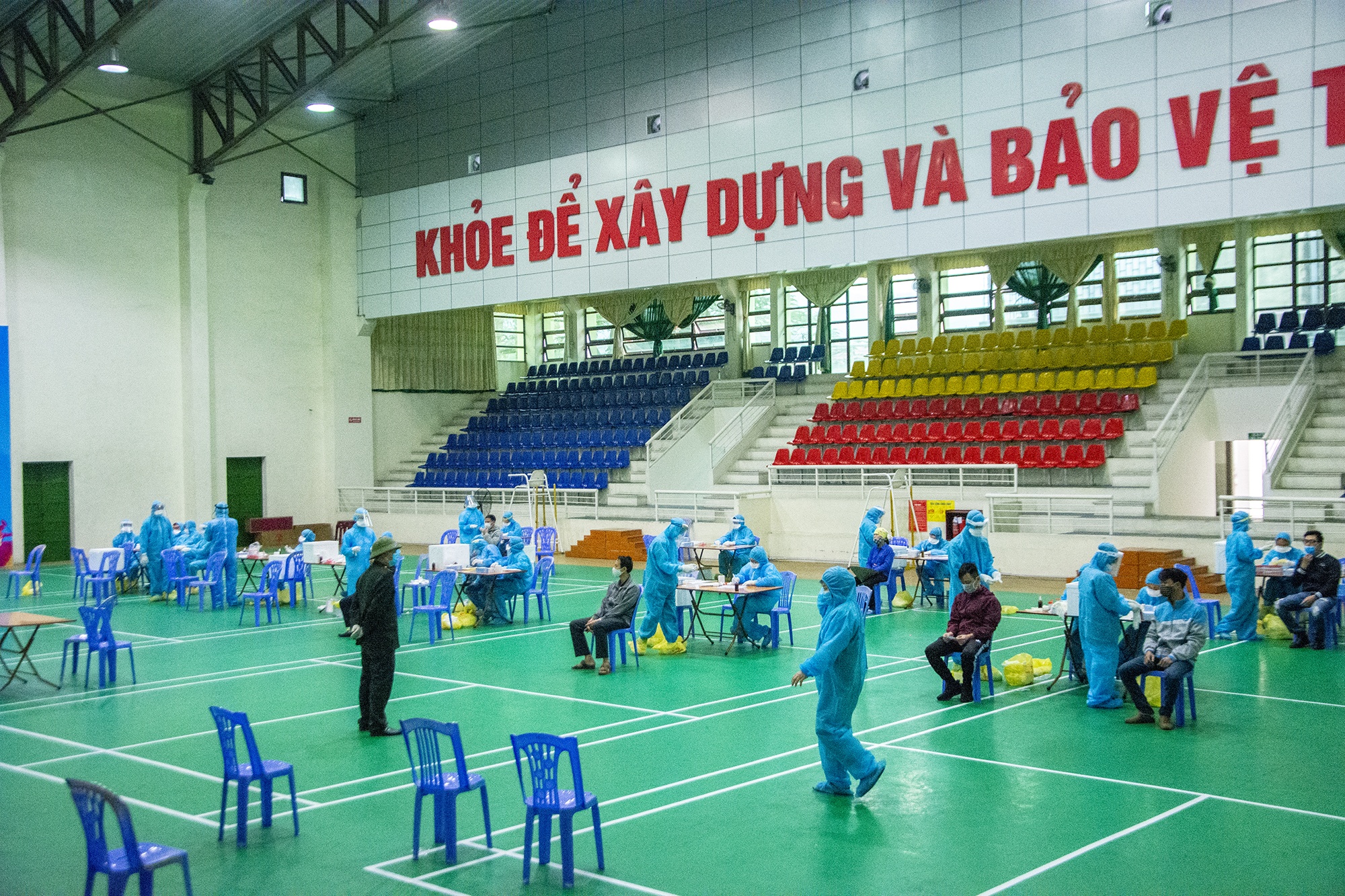 xet nghiem cong nhan cong ty than anh 2