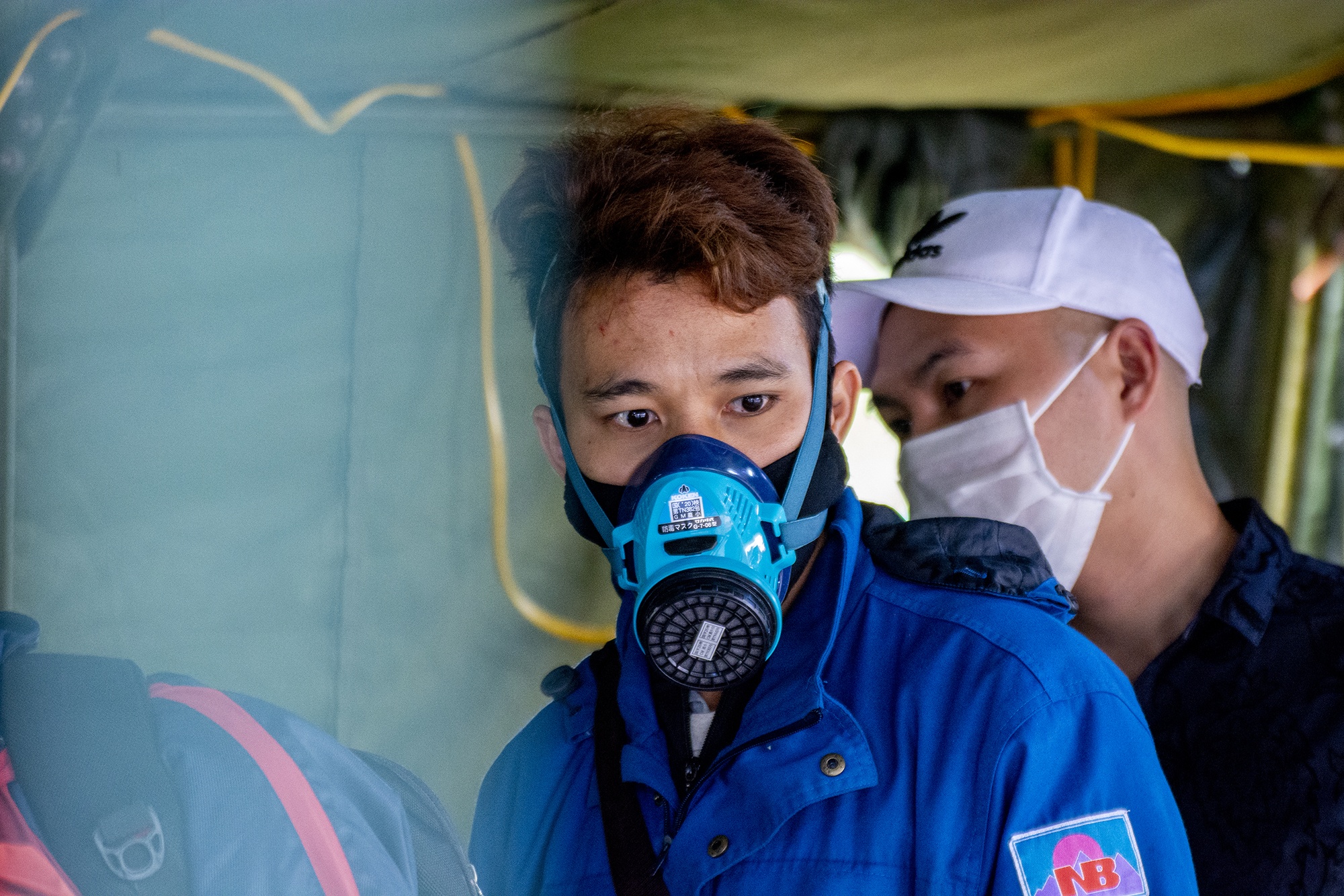 Nguoi lao dong ve que an tet anh 8