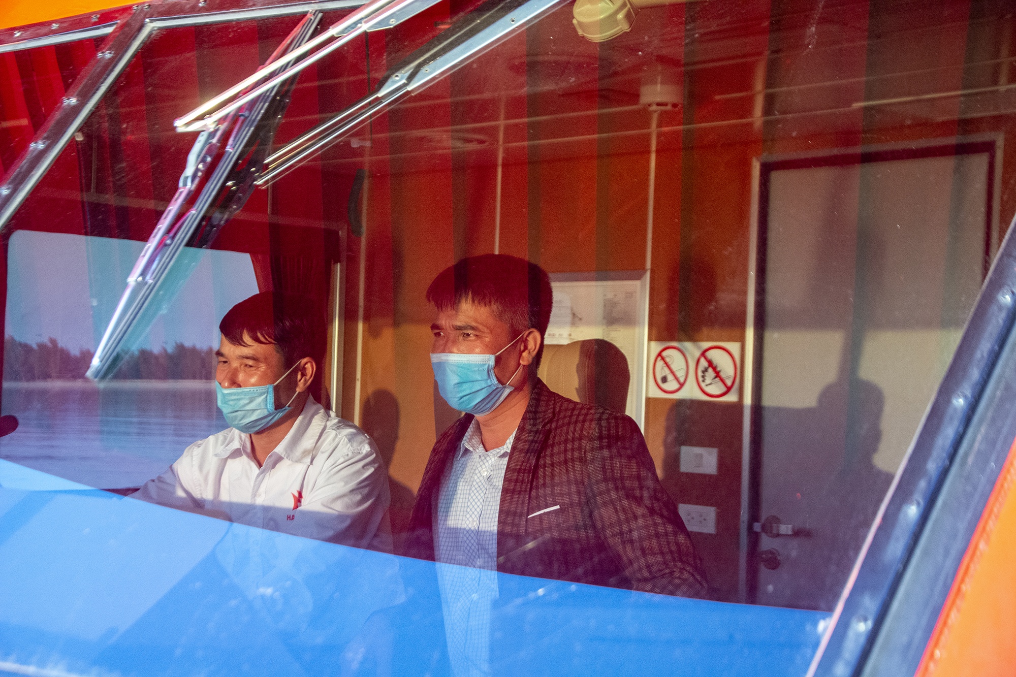 Chuyen tau sum hop mien phi anh 8