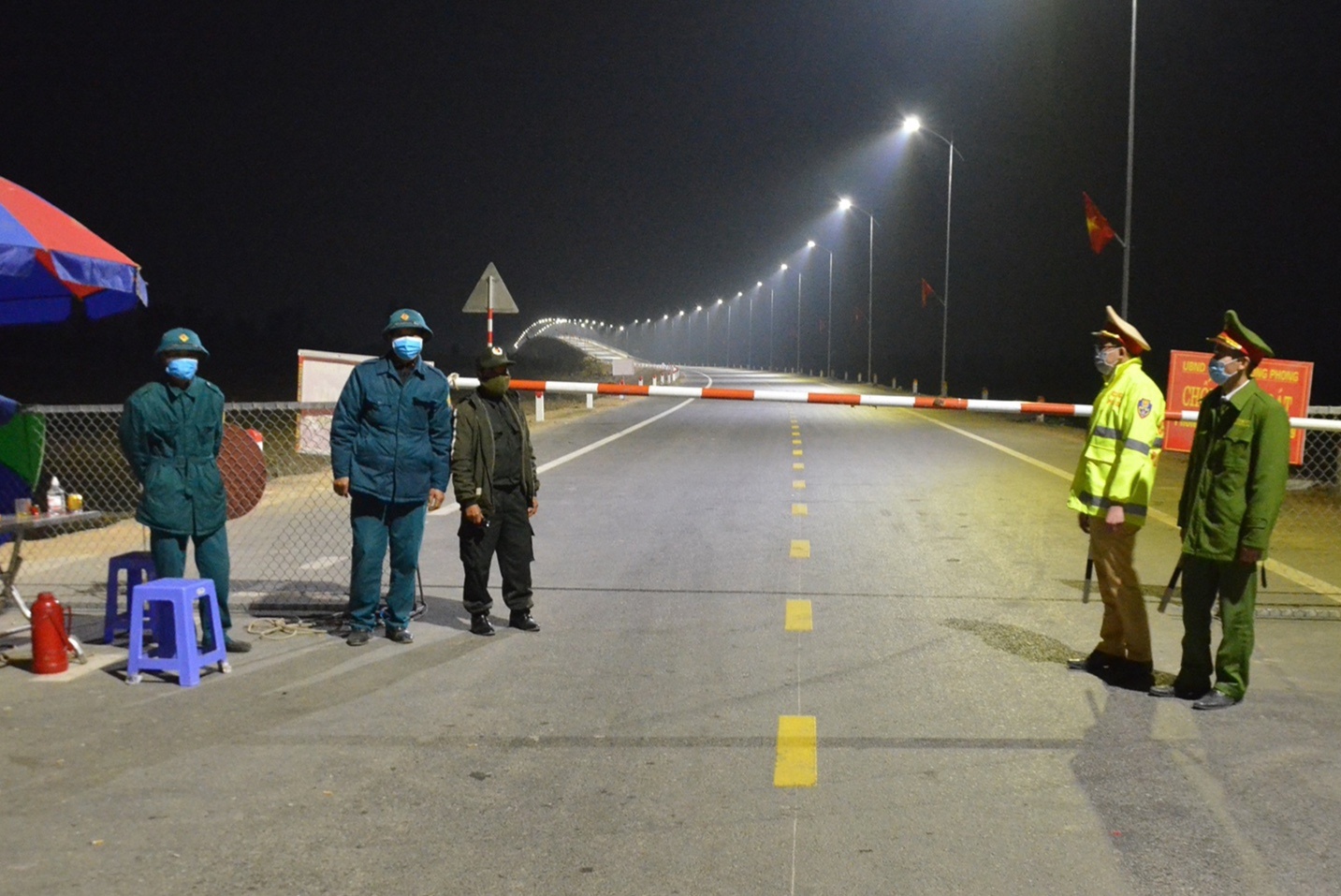 Chot phong dich anh 1