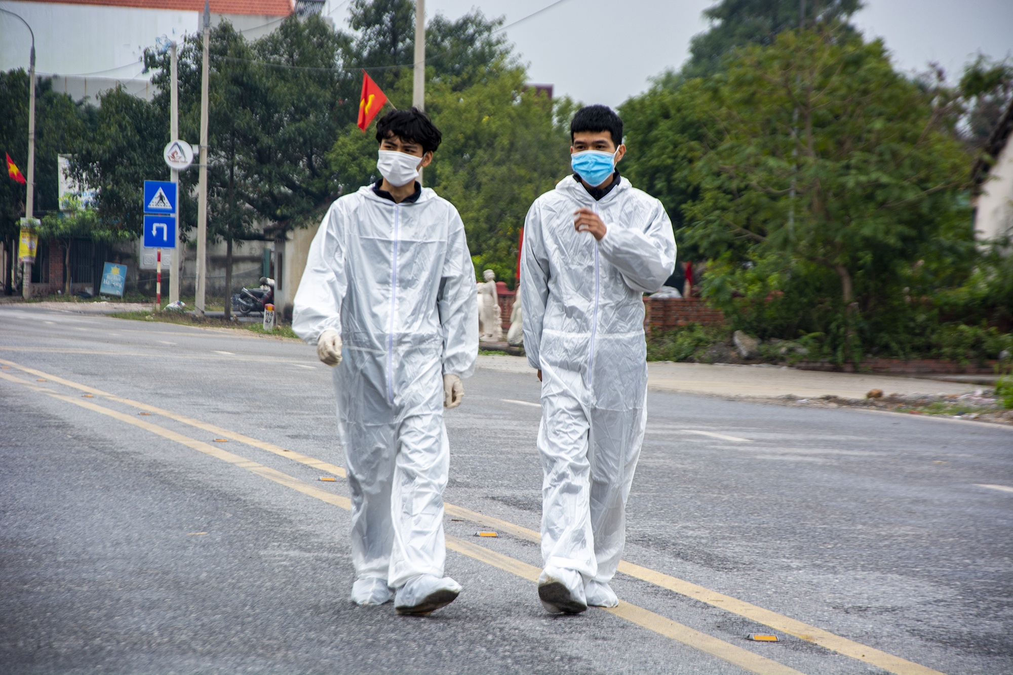 Chot kiem soat dich anh 2