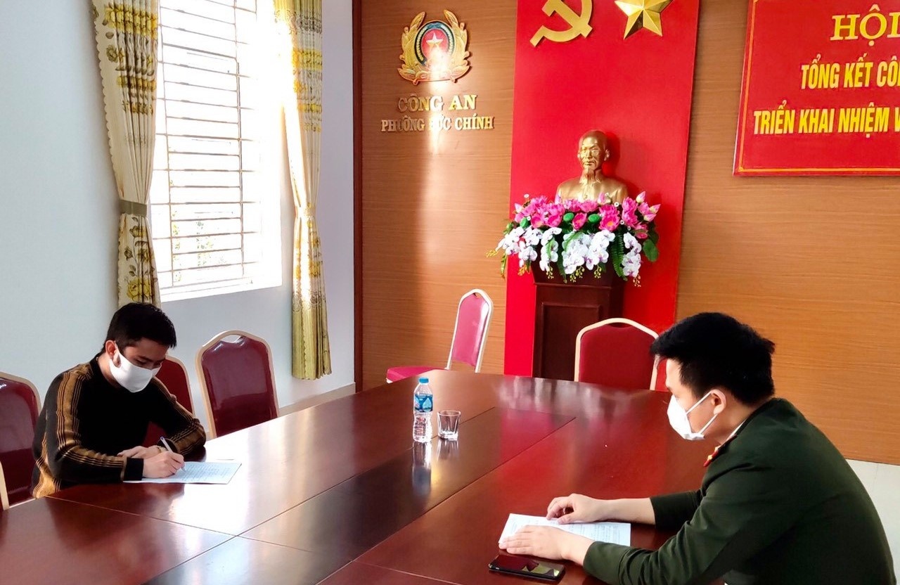 Hát karaoke ảnh 1 Hat karaoke anh 1