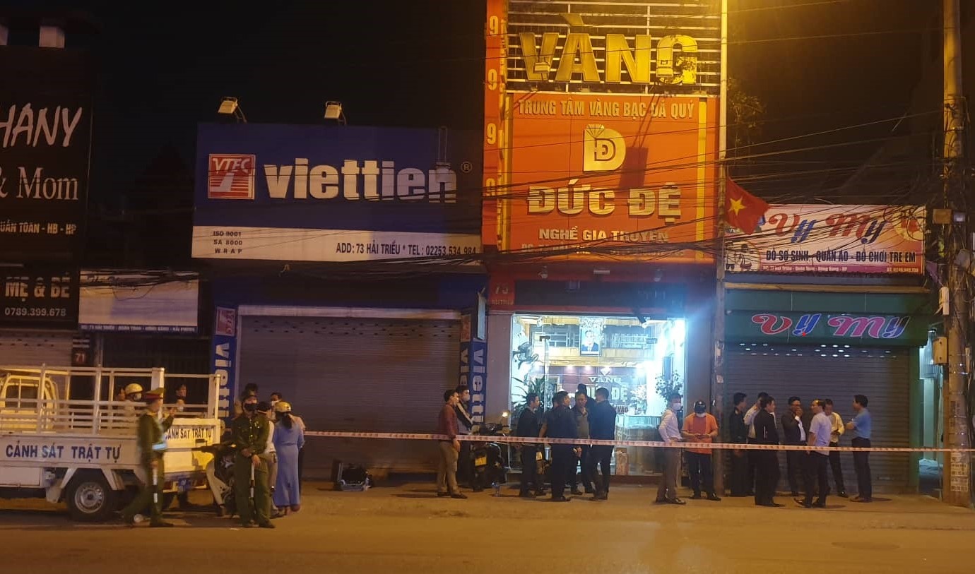 Cướp tiệm vàng ảnh 1 Cuop tiem vang anh 1
