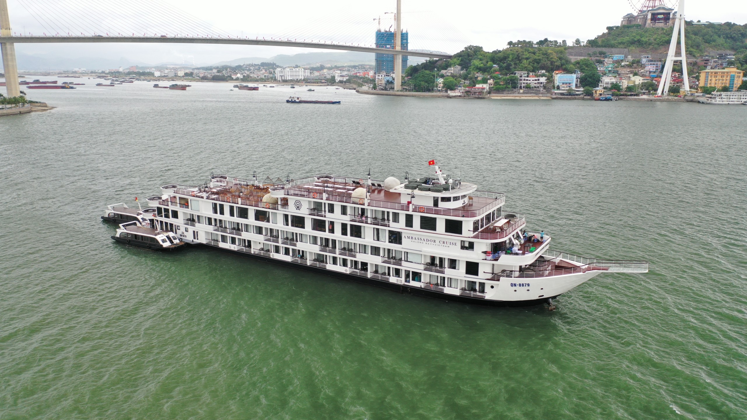 Ket qua xet nghiem thuyen vien tau Ambassador Cruisse anh 1