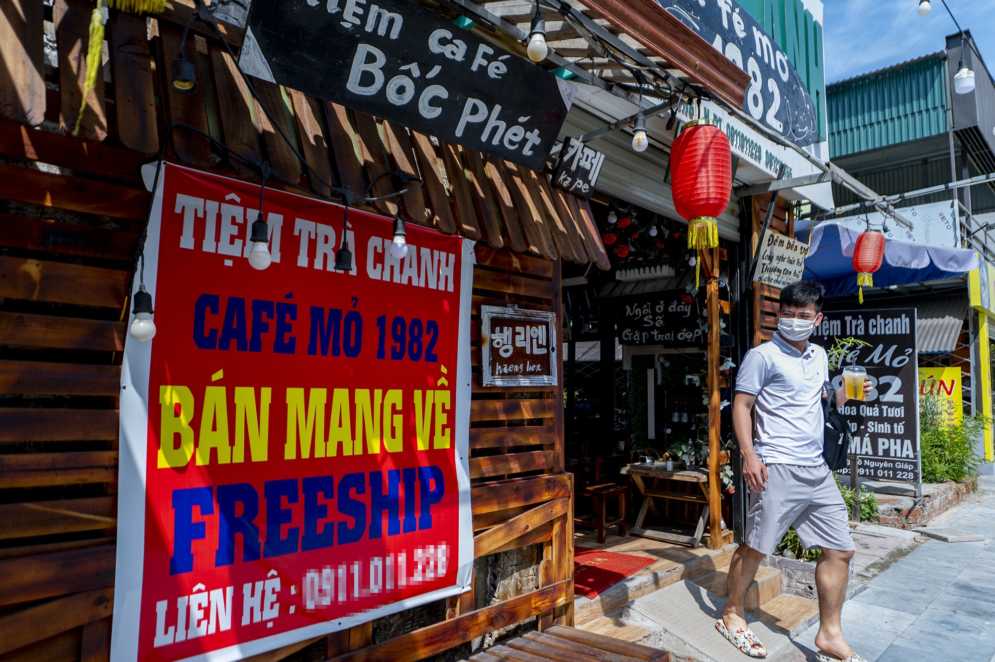 Nha hang tai Ha Long dong cua, chuyen qua ban online hinh anh