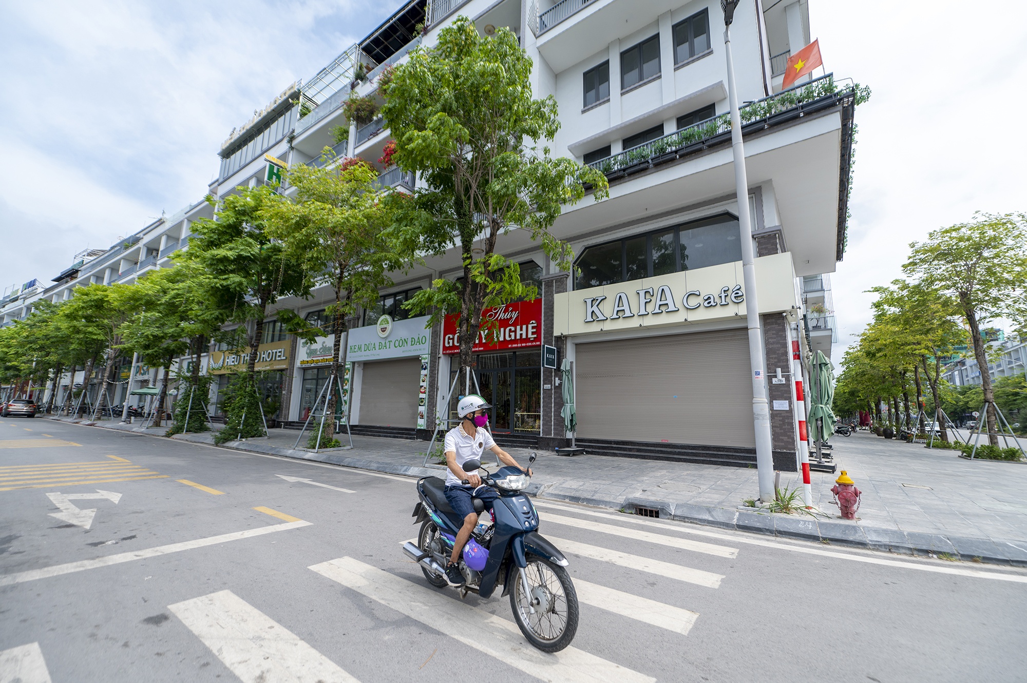 Nha hang dong cua de chong dich Covid-19 anh 5