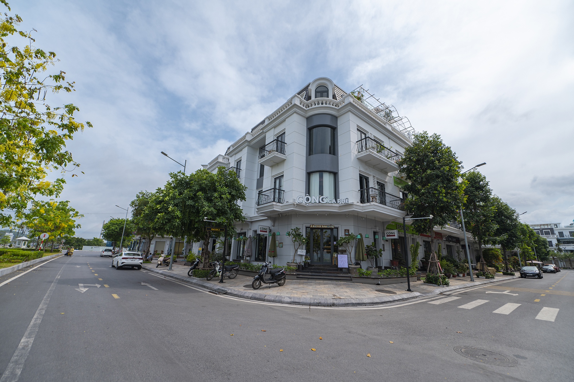 Nha hang dong cua de chong dich Covid-19 anh 7