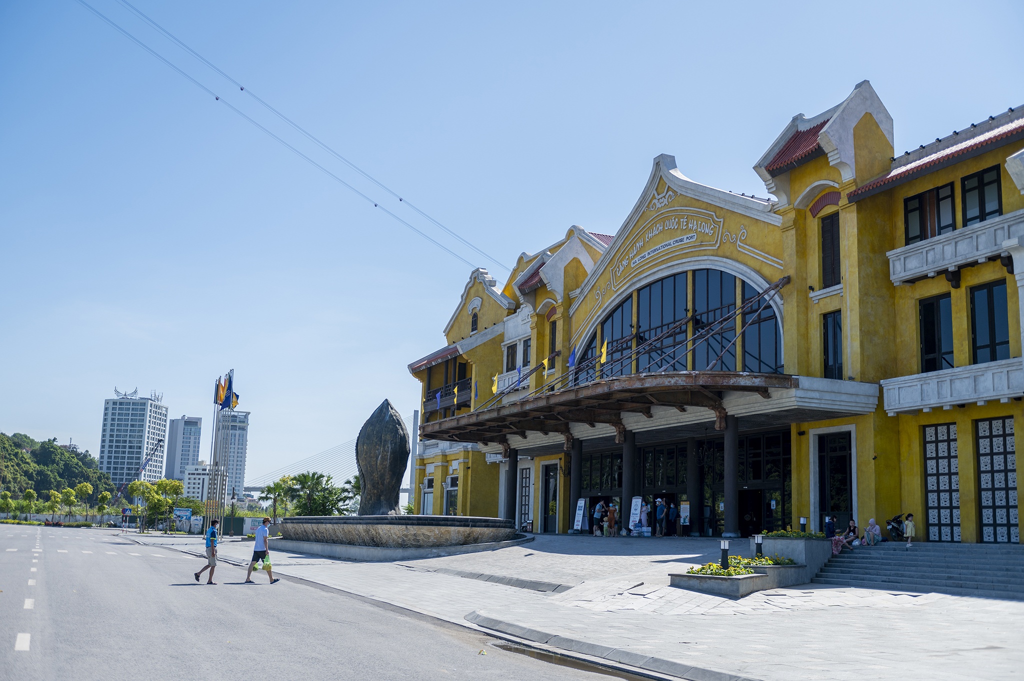 Miễn 100% giá vé vịnh Hạ Long vẫn vắng bóng du khách ảnh 1 Mien 100% gia ve vinh Ha Long van vang bong du khach anh 1