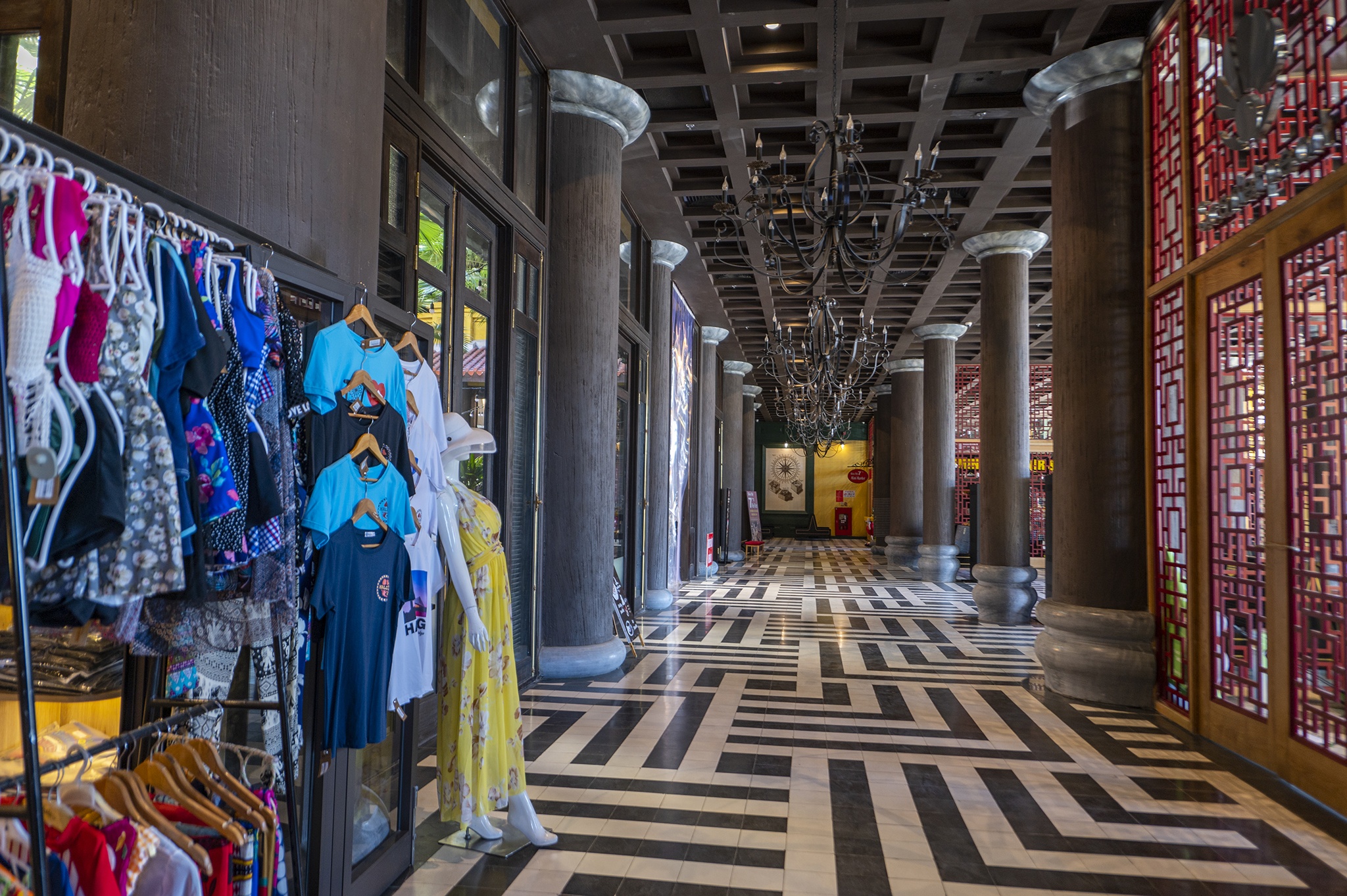 Miễn 100% giá vé vịnh Hạ Long vẫn vắng bóng du khách ảnh 5 Mien 100% gia ve vinh Ha Long van vang bong du khach anh 5