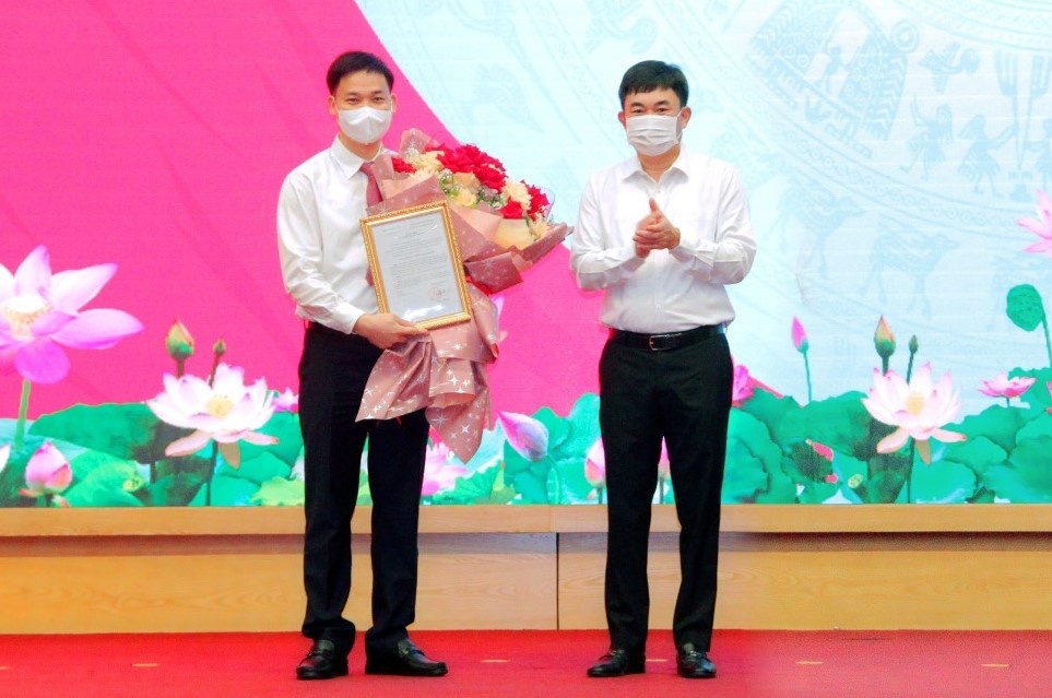 Quang Ninh bo nhiem giam doc So lam Bi thu thi xa Dong Trieu anh 1