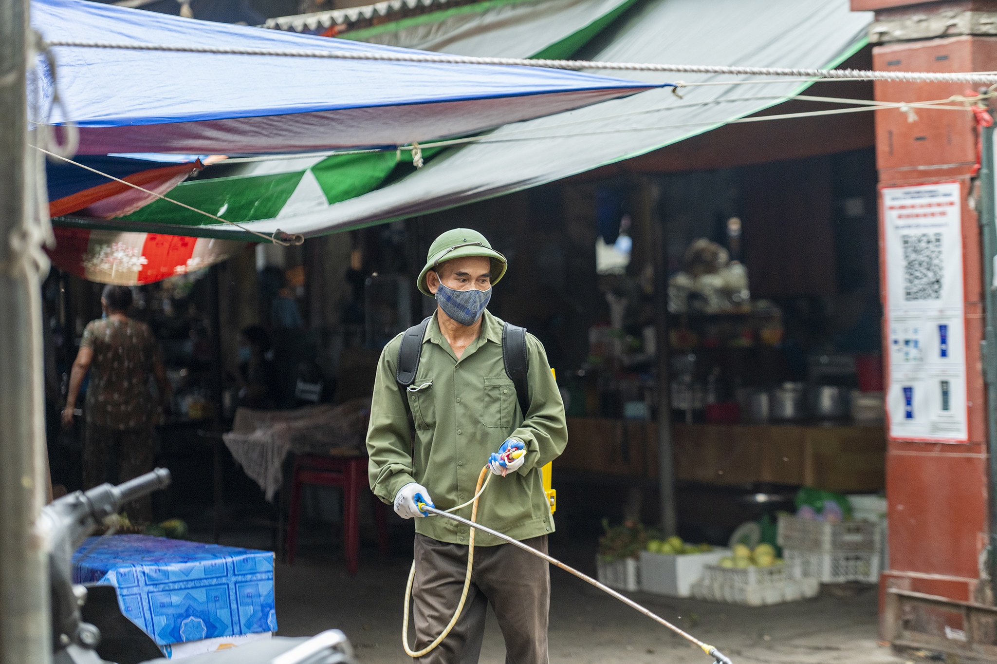 Phong toa khu vuc xuat hien ca tai duong tinh voi nCoV o Quang Ninh anh 5