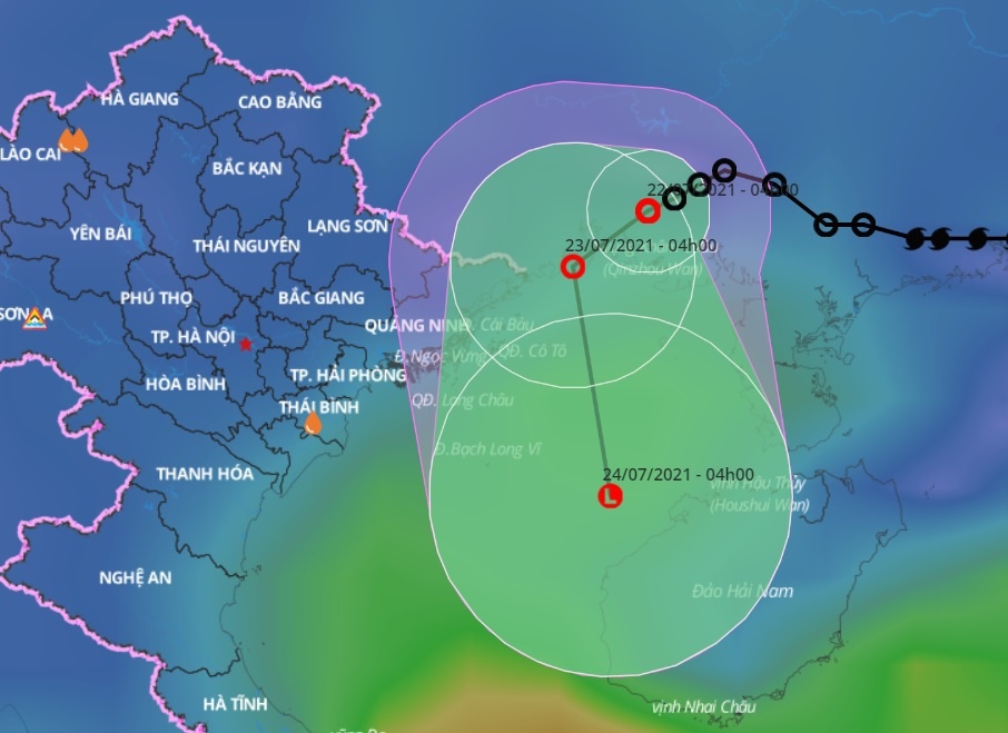 Quang Ninh dung cap phep tau ra bien hinh anh
