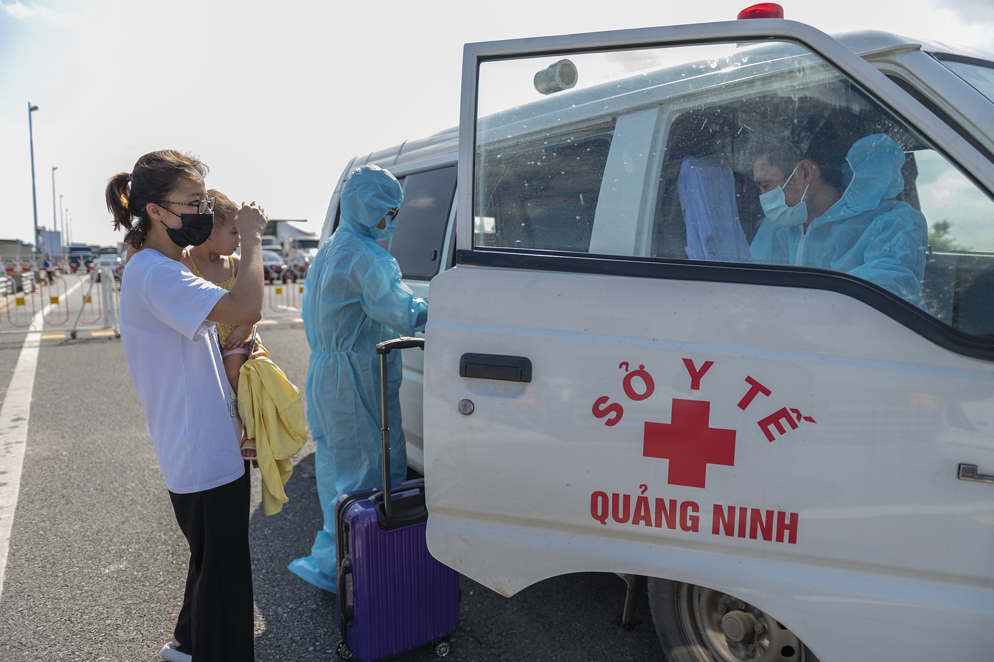 phai quay dau do chua tiem du 2 mui vaccine anh 10