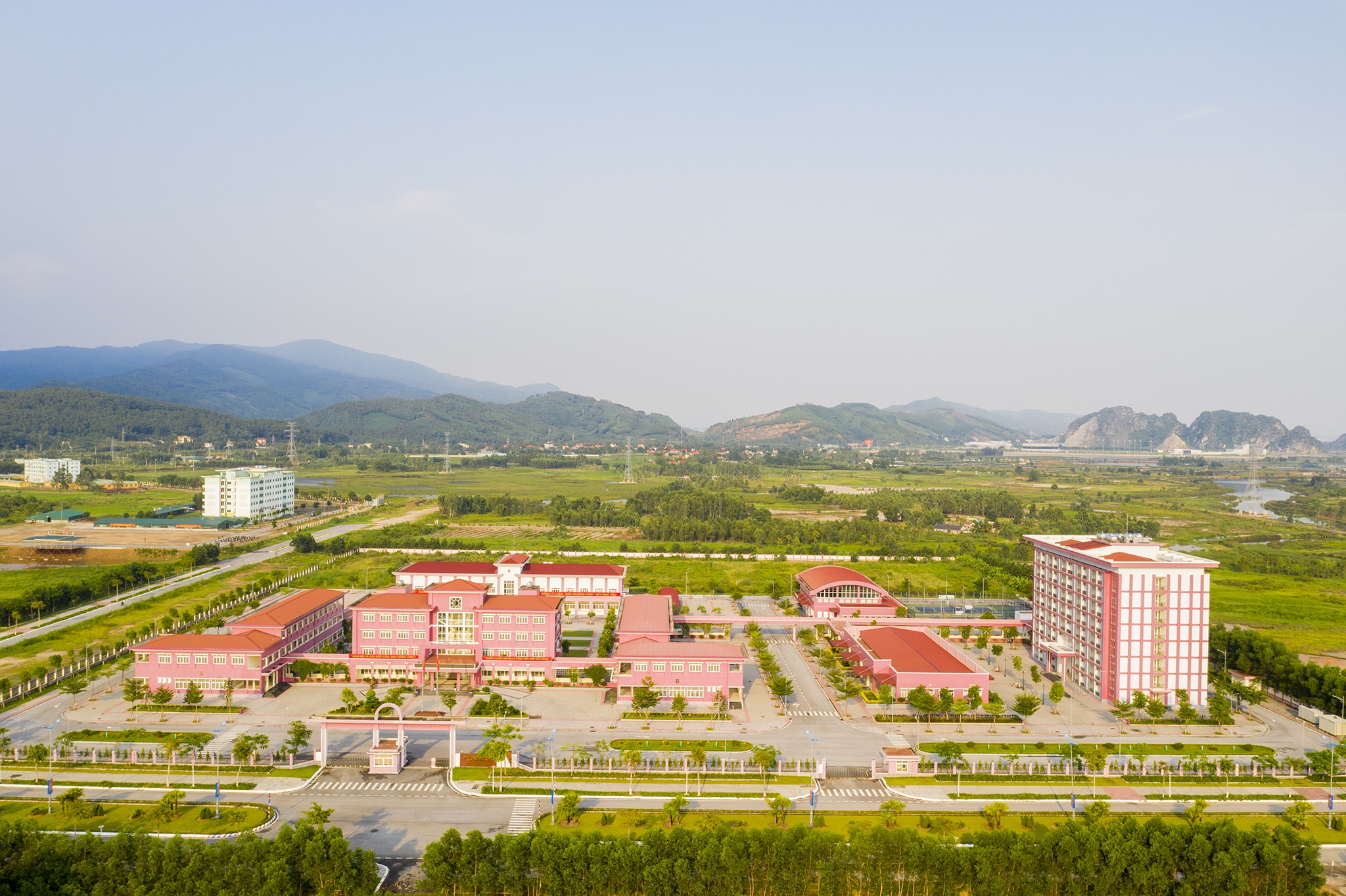 Quang Ninh giu "vung xanh" truoc dai dich Covid-19 anh 2