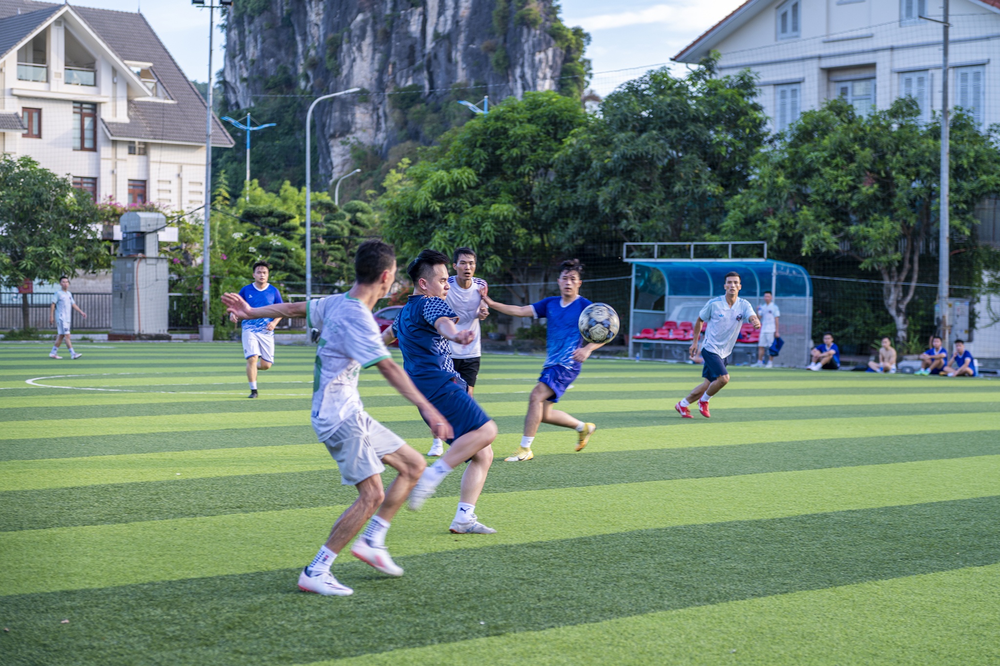 Bai bien Ha Long dong nghit nguoi anh 10