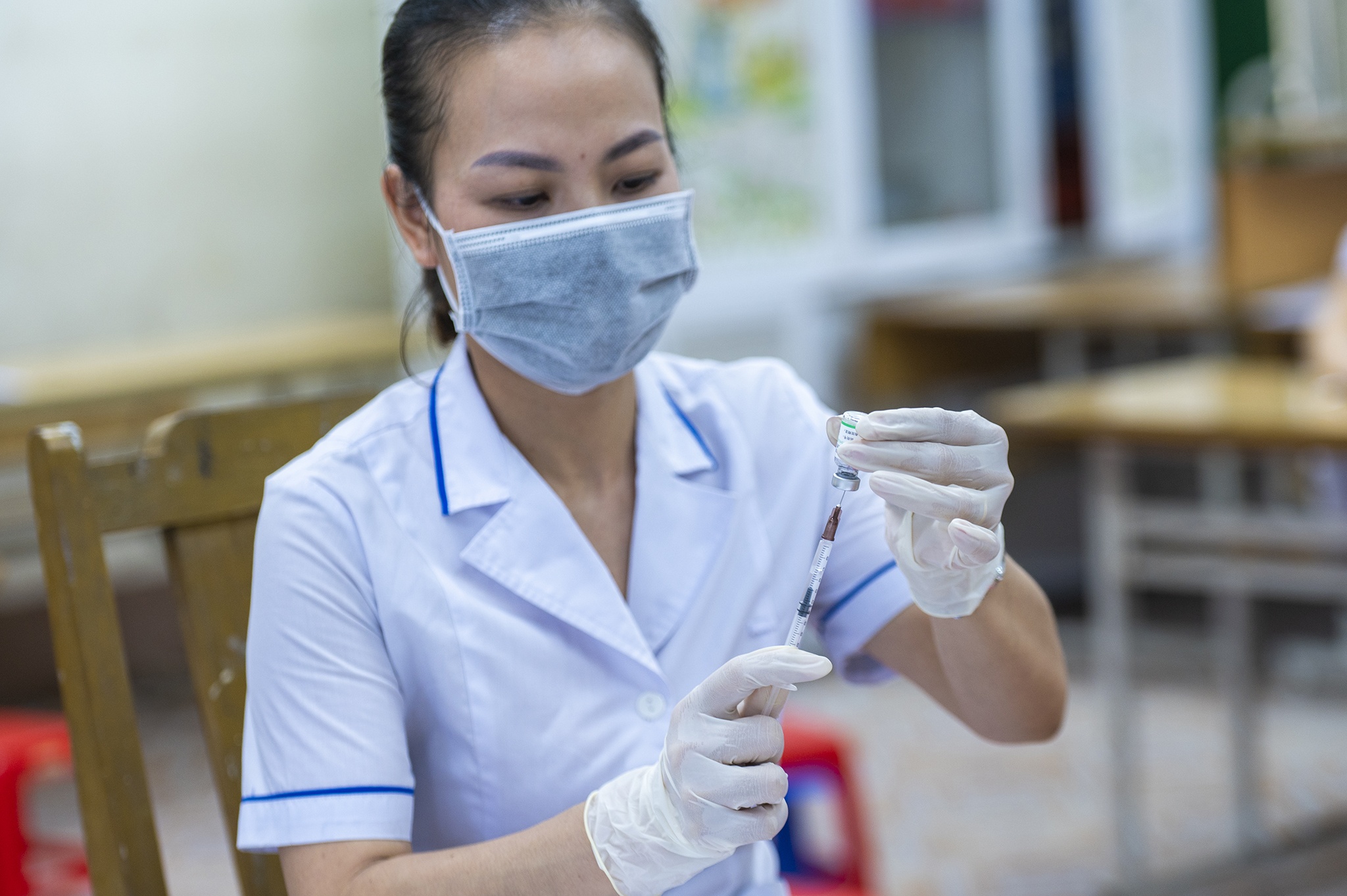 Quang Ninh dat muc tieu hoan thanh tiem mui 2 vaccine trong thang 10 hinh anh