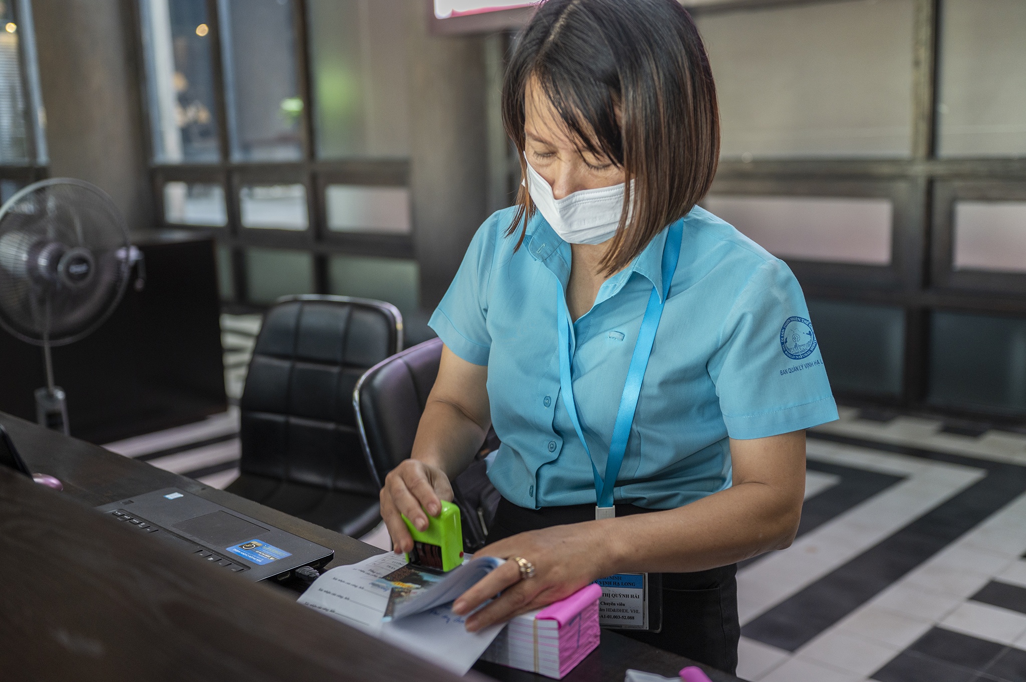 Vịnh Hạ Long đón hơn 1.000 du khách tham quan ảnh 6 Vinh Ha Long don hon 1.000 du khach tham quan anh 6