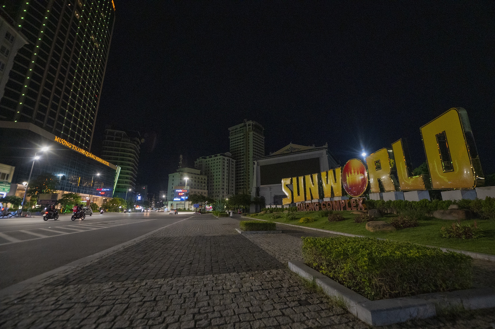 Khu du lich,  Khu du lich Bai Chay,  Khu du lich Ha Long,  Quang Ninh,  Ha Long,  du lich,  khach du lich,  du khach,  dich Covid-19,  Covid-19 anh 13