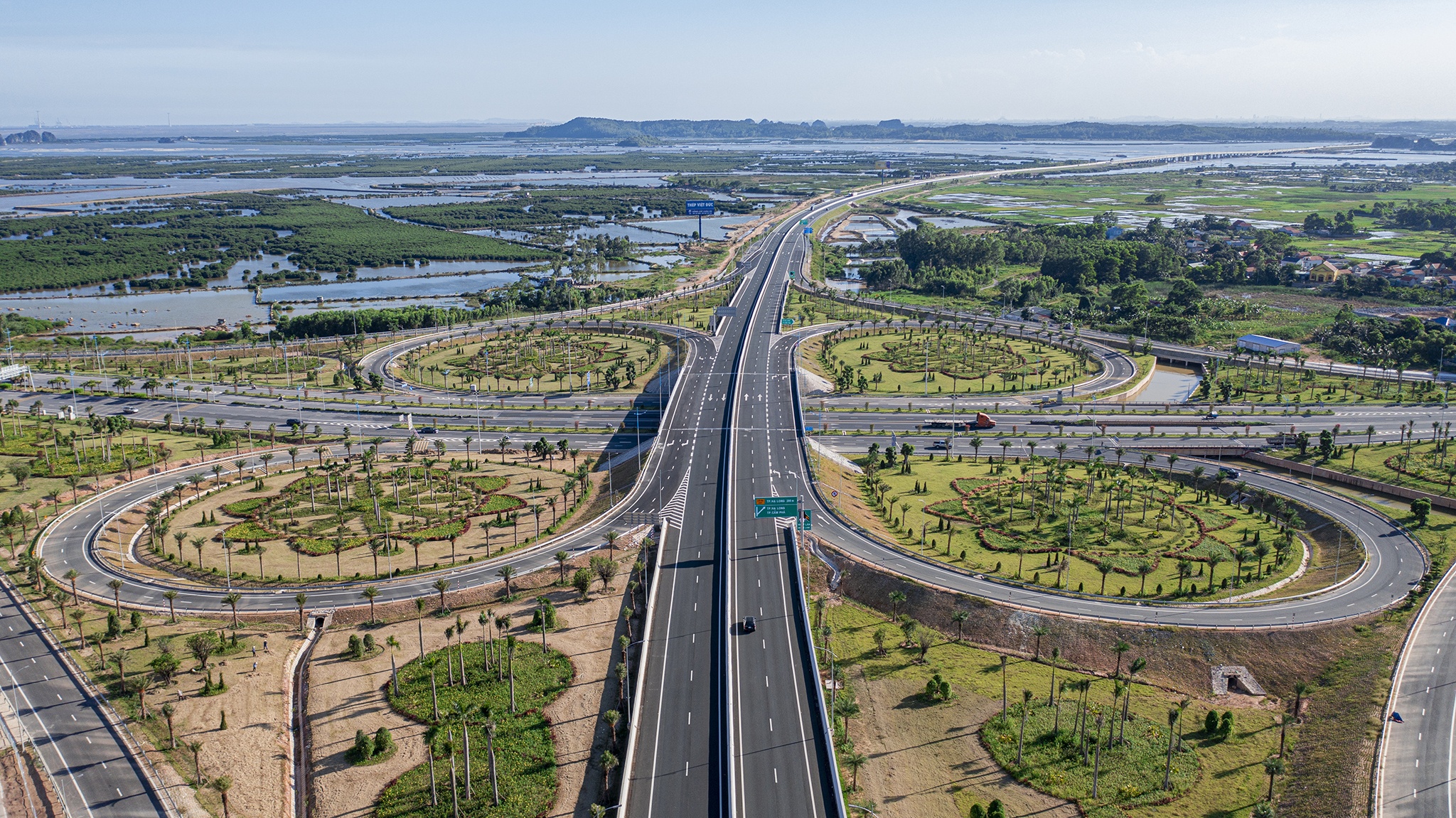 Du an,  Quang Ninh,  Ha Long xanh,  cang Van Ninh,  San Golf Dong Trieu,  Ha Long,  giao thong,  ha tang anh 1