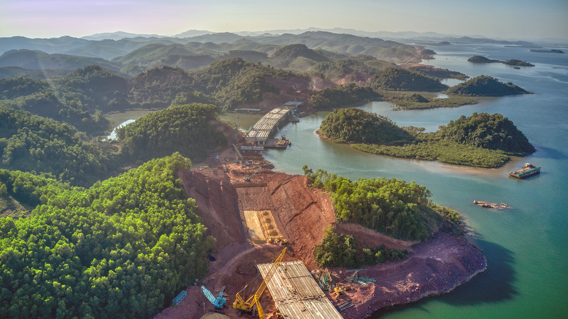 Quang Ninh,  cau Van Tien,  Cao toc,  cao toc Van Don - Mong Cai,  cao toc Van Don - Tien Yen,  hop long,  du an,  cau,  cau vuot bien anh 7