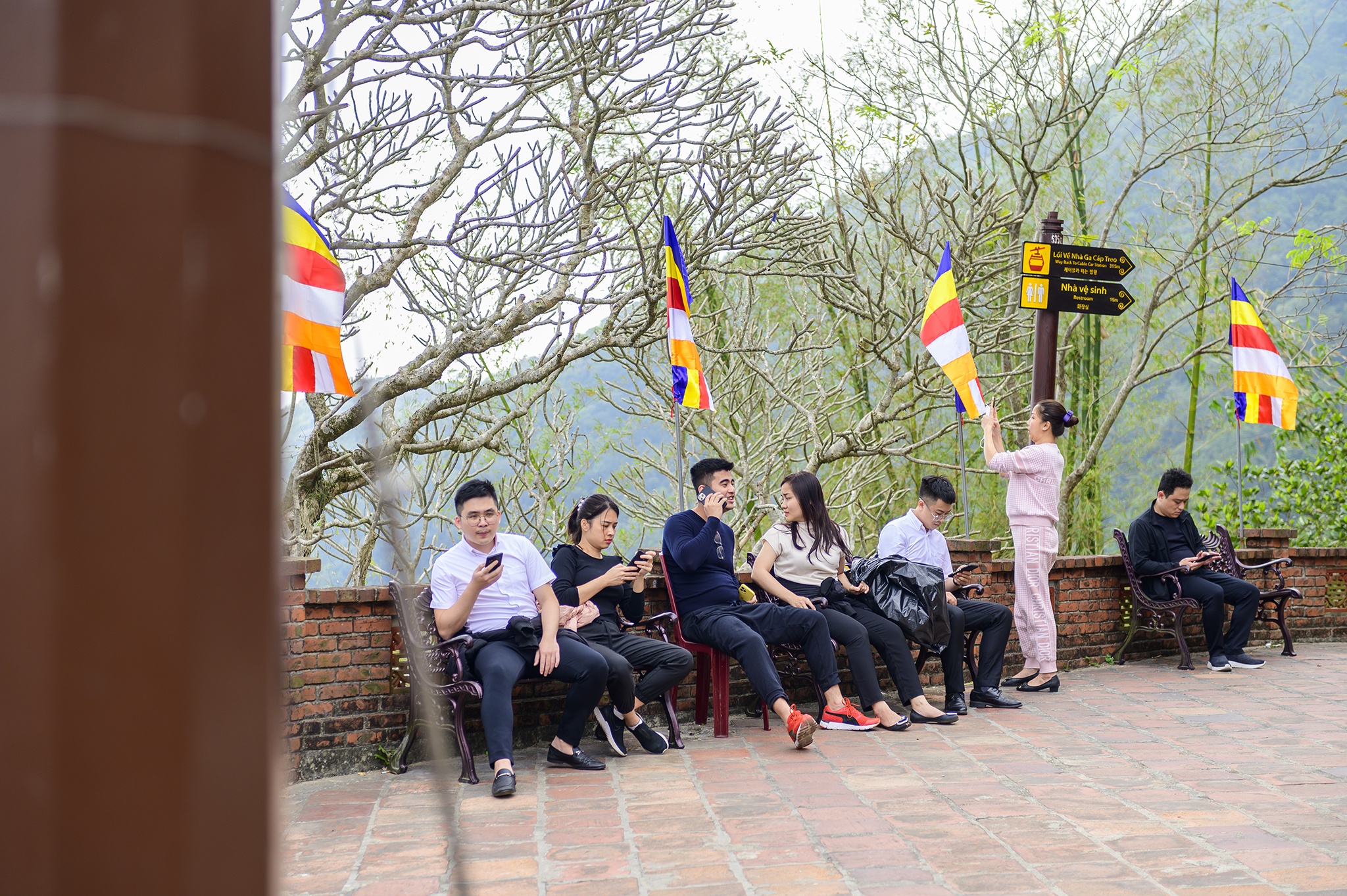 Yen Tu,  Uong Bi,  Quang Ninh,  chua Yen Tu,  chua Dong,  di tich Yen Tu,  hang luu niem,  bay ban,  du khach anh 2