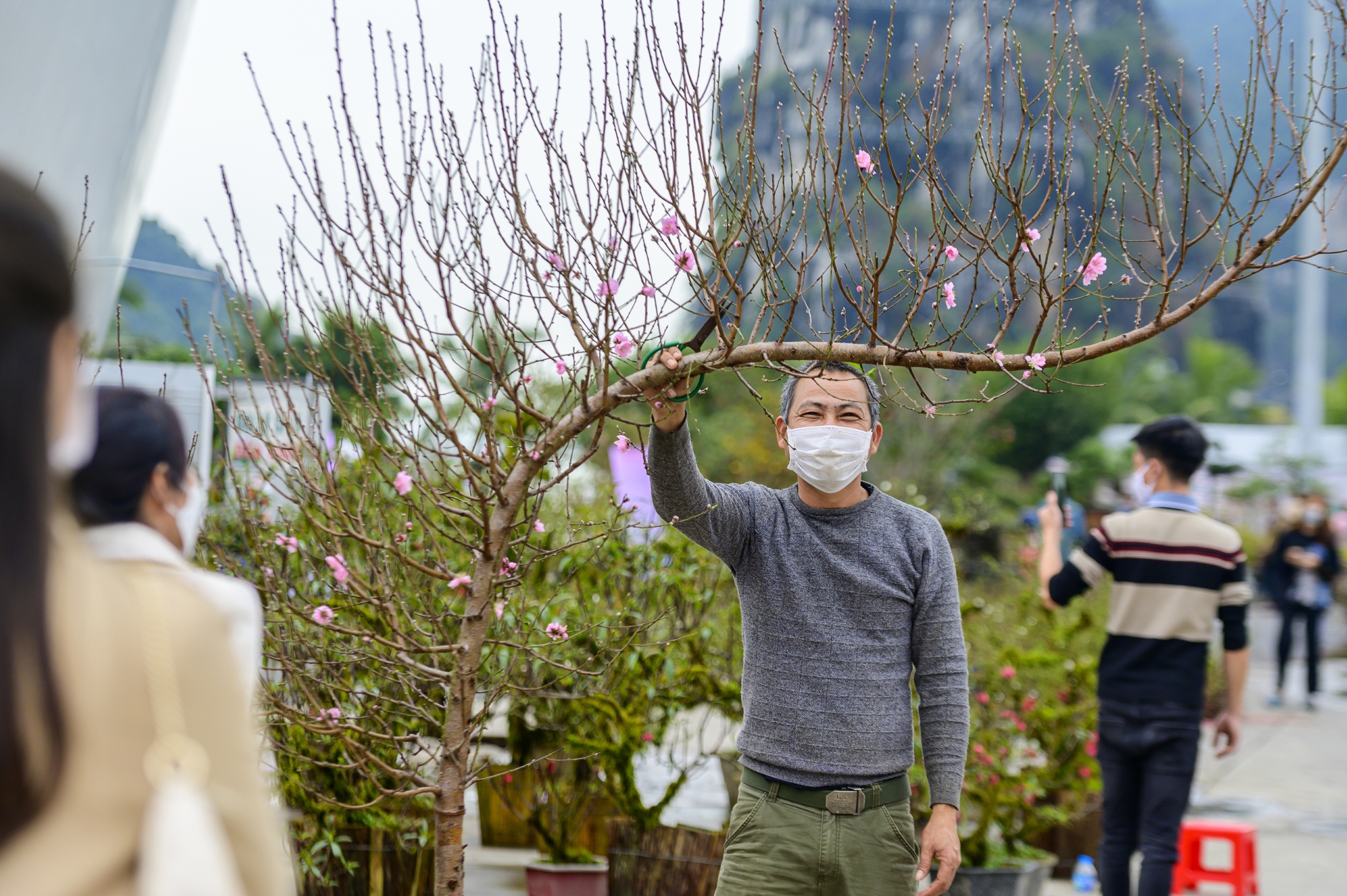 Dao Tet,  Tet Nguyen dan,  cho hoa,  cho hoa tet,  Quang Ninh,  Ha Long,  dao da,  nhat chi mai anh 5