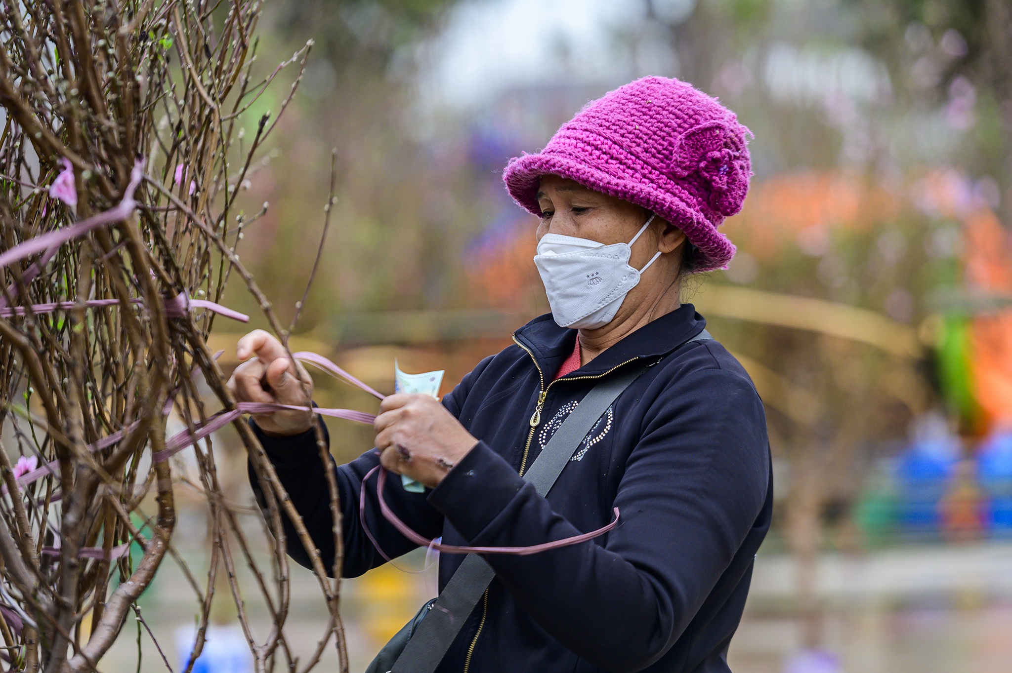 Dao Tet,  Tet Nguyen dan,  cho hoa,  cho hoa tet,  Quang Ninh,  Ha Long,  dao da,  nhat chi mai anh 10