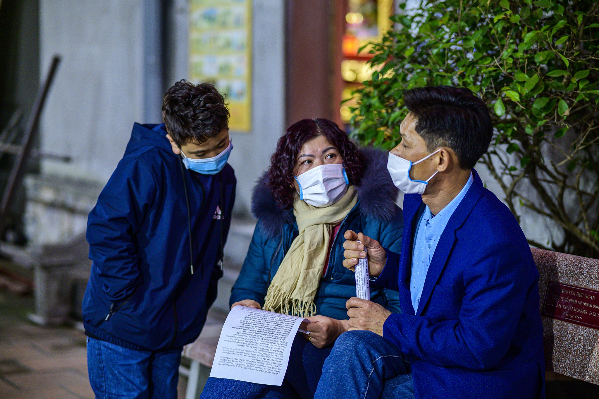 Quang Ninh,  Ha Long,  chua Long Tien,  xep hang,  di le chua dau nam,  phat giao,  le bai anh 7