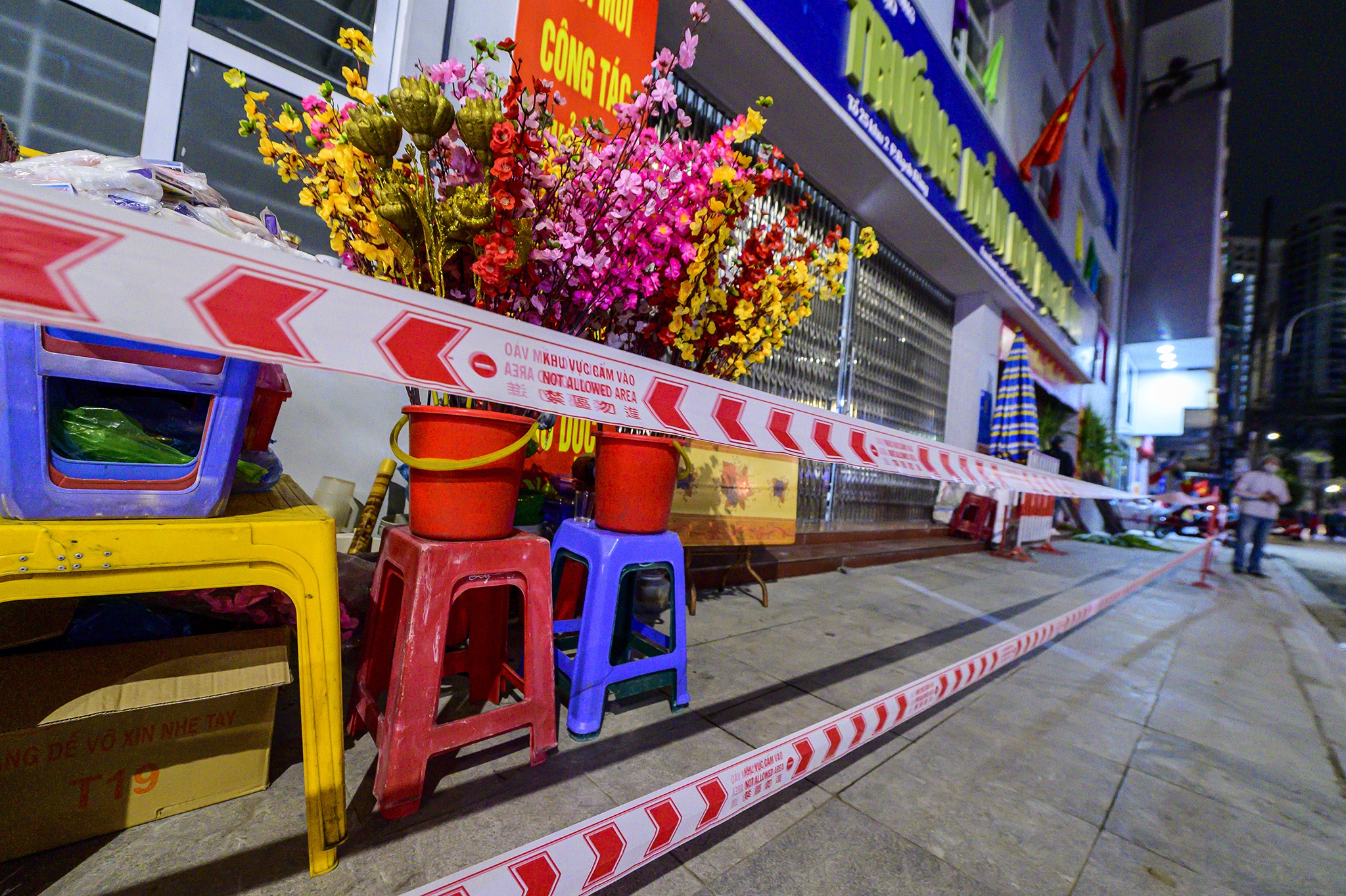 Quang Ninh,  Ha Long,  chua Long Tien,  xep hang,  di le chua dau nam,  phat giao,  le bai anh 4