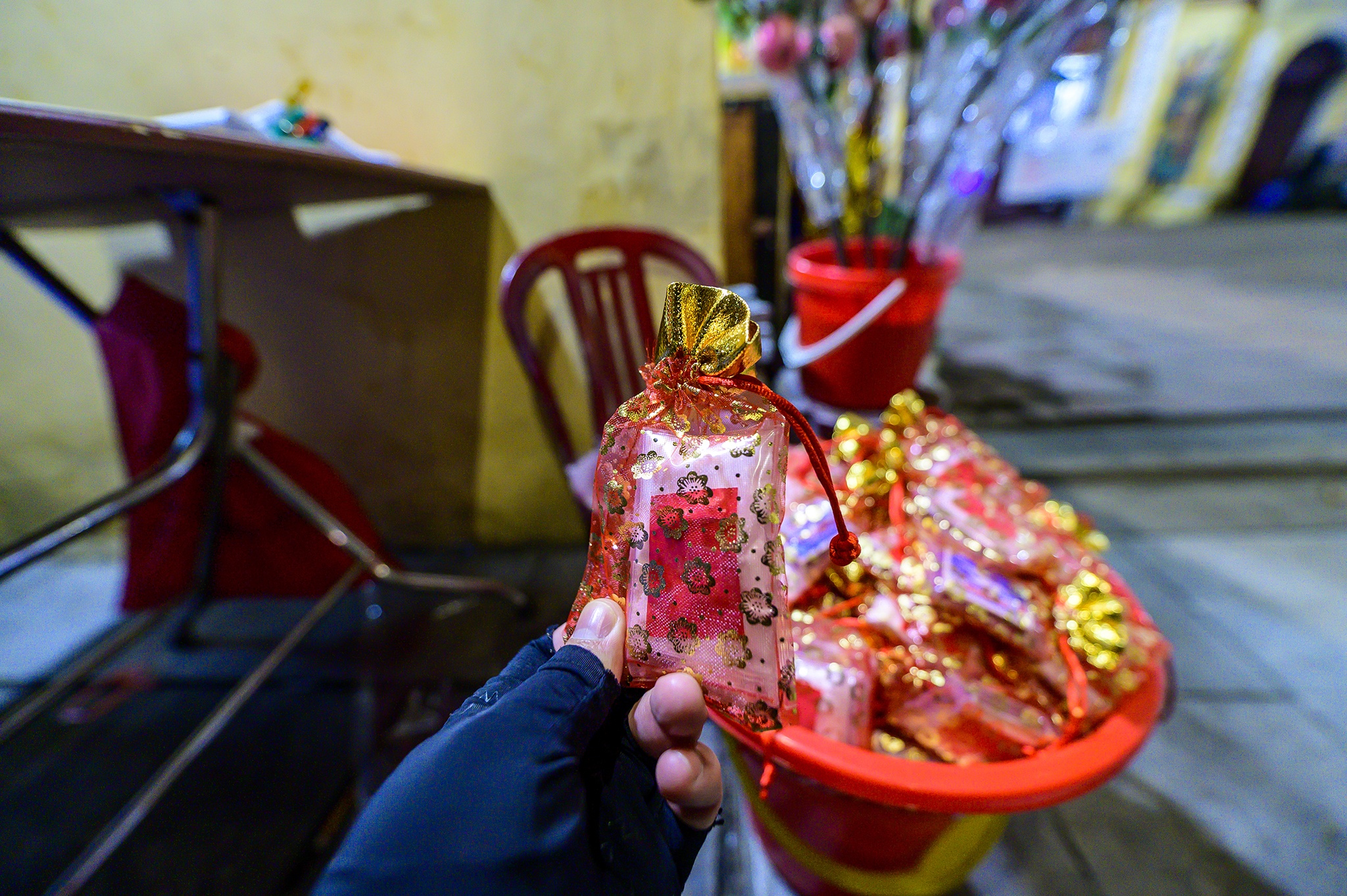 Quang Ninh,  Ha Long,  chua Long Tien,  xep hang,  di le chua dau nam,  phat giao,  le bai anh 14