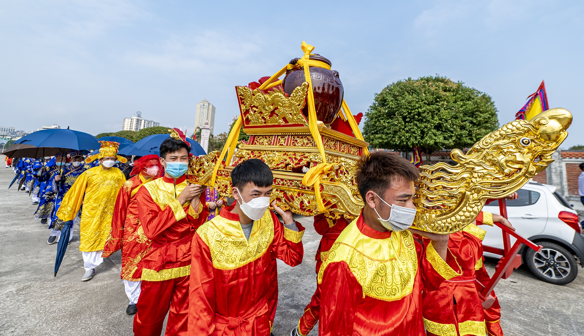 Le hoi den Xa Tac noi dia dau bien gioi hinh anh