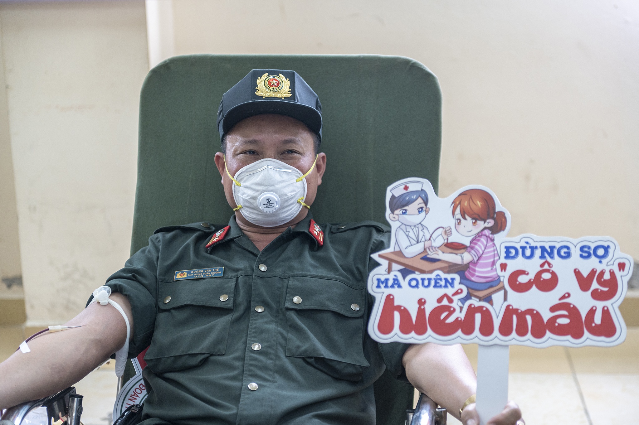 chien si CSCD Dong Bac tham gia hien mau anh 10