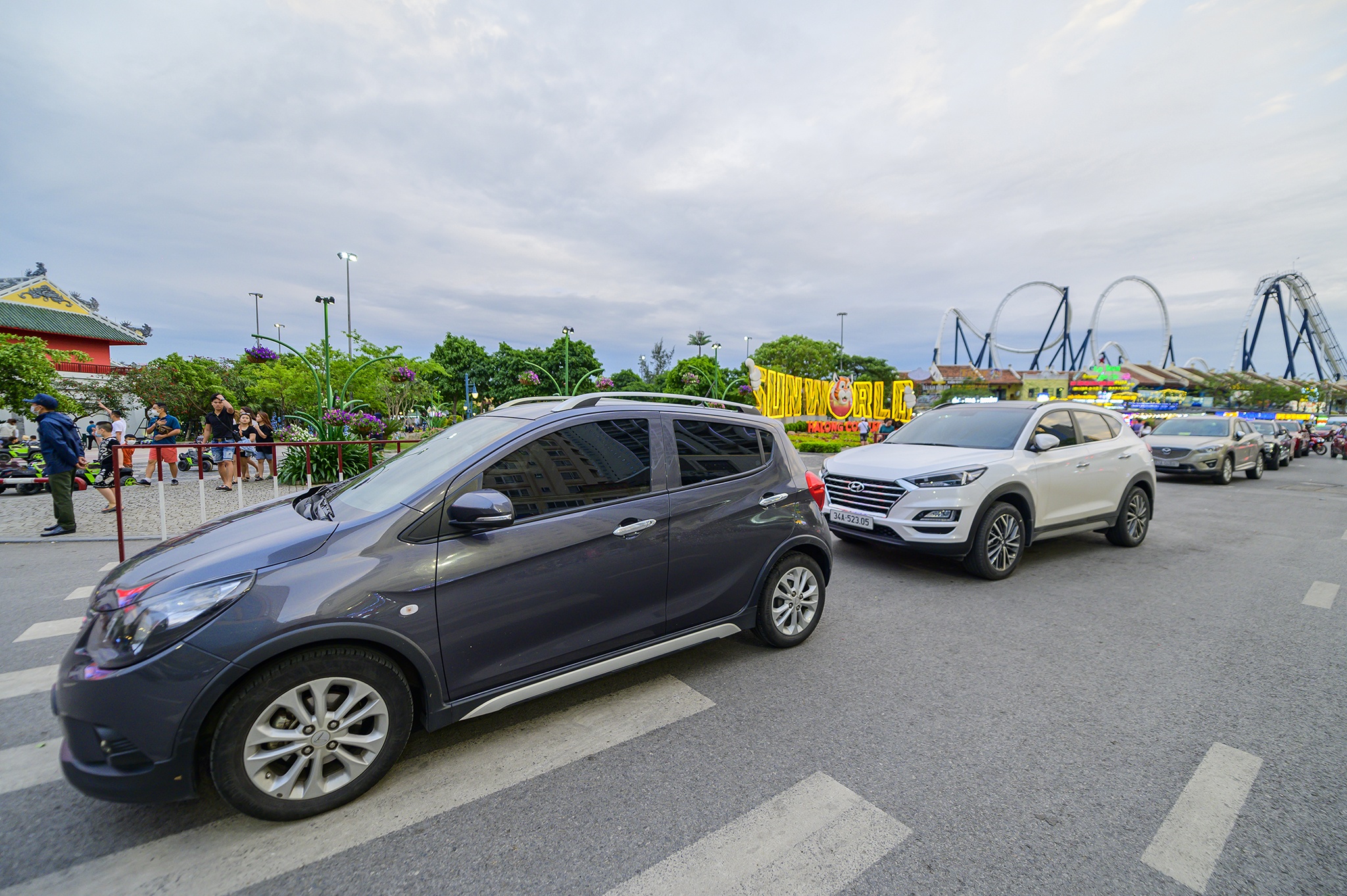 tac duong,  un tac,  Quang Ninh,  Ha Long,  bien cam do,  duong Tran Quoc Nghien,  khu du lich Bai Chay,  Bai Chay,  bai bien anh 9