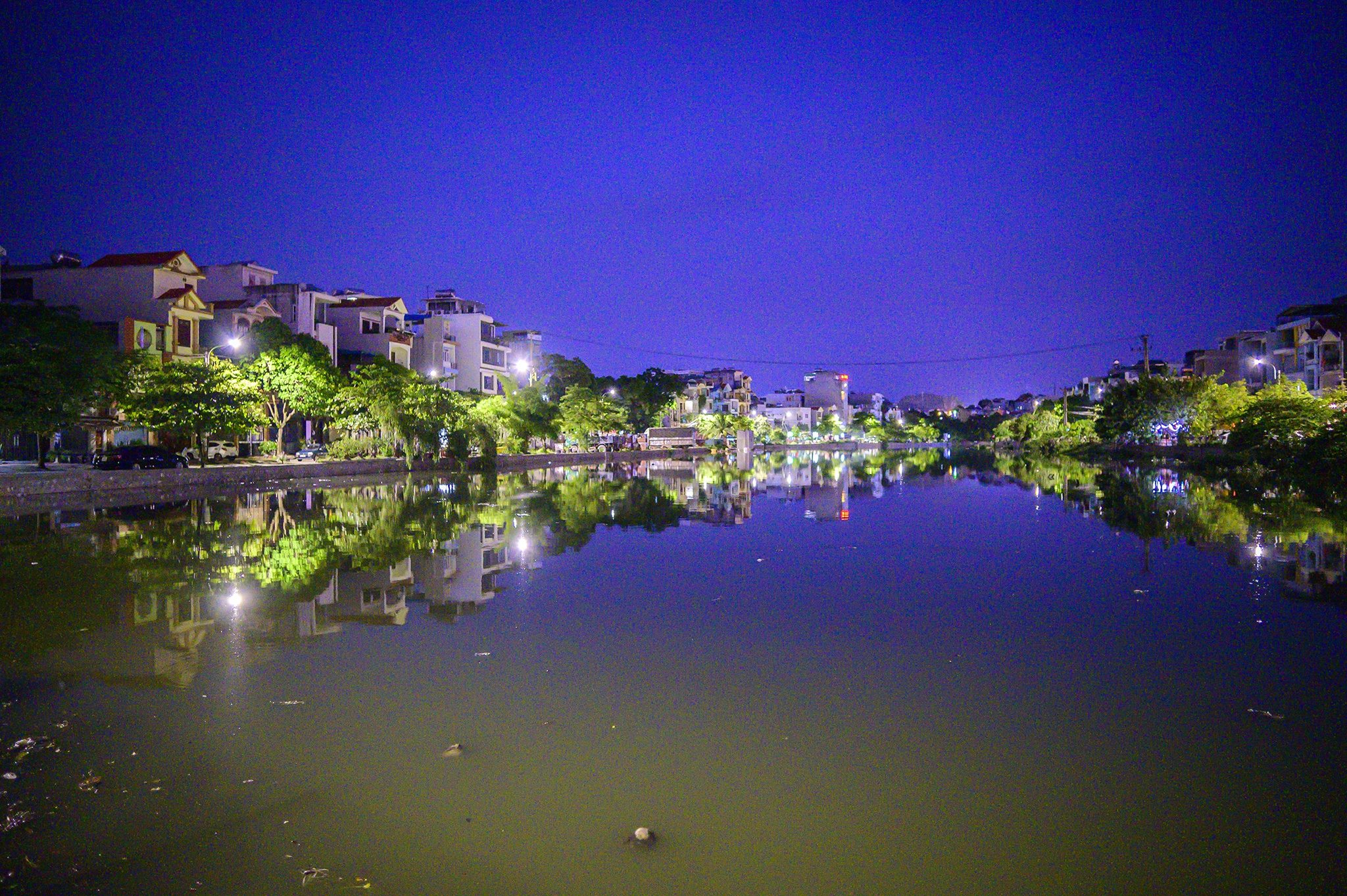 Trieu cuong,  khu do thi,  do thi,  Ha Long,  Quang Ninh,  Quang truong 30 thang 10,  quang truong anh 11