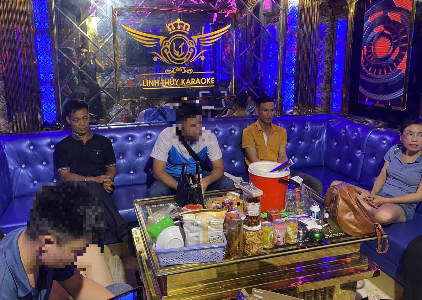 Thue phong hat, vu truong de su dung ma tuy hinh anh