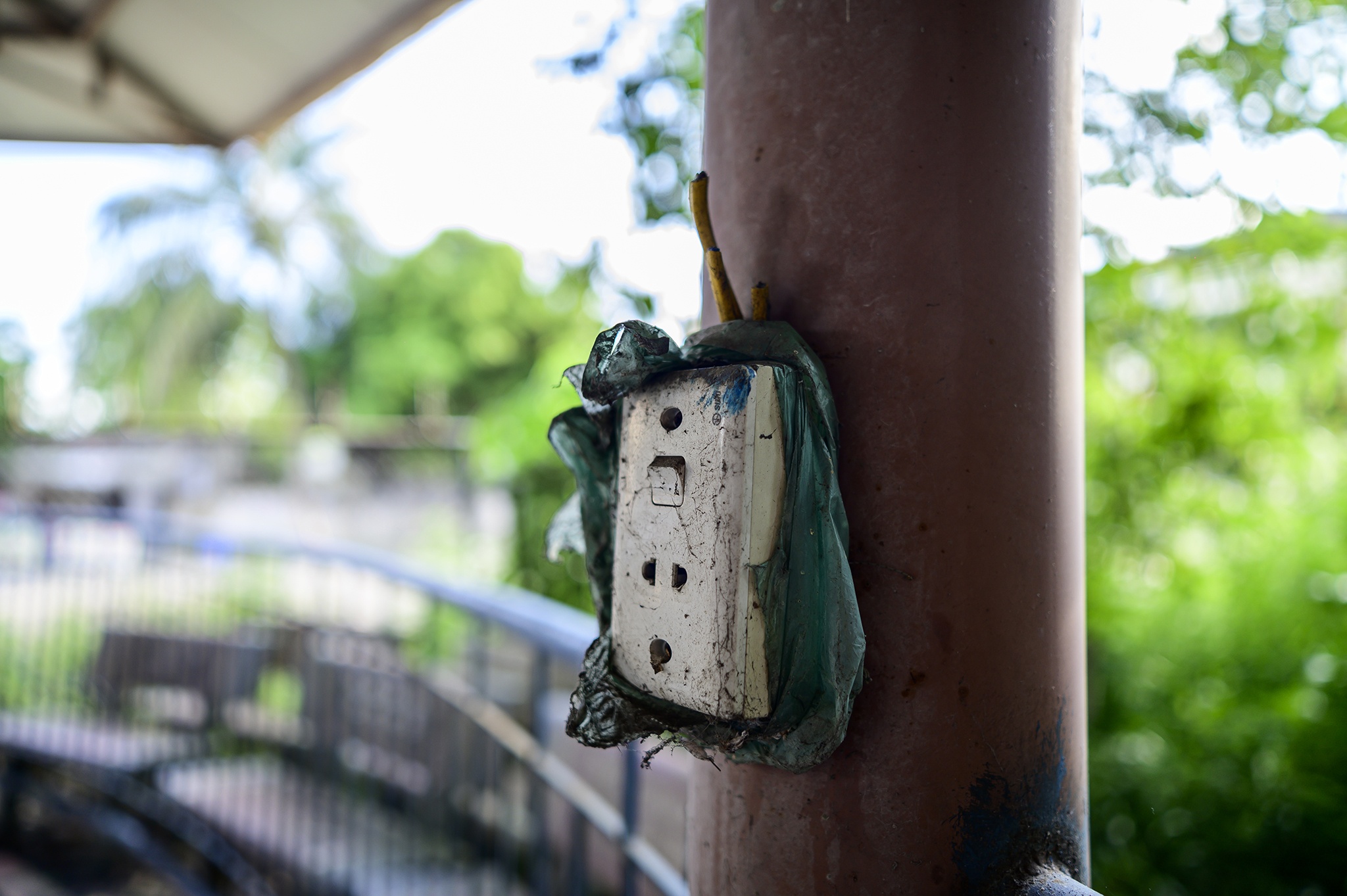 Cong vien o Uong Bi bo hoang anh 12