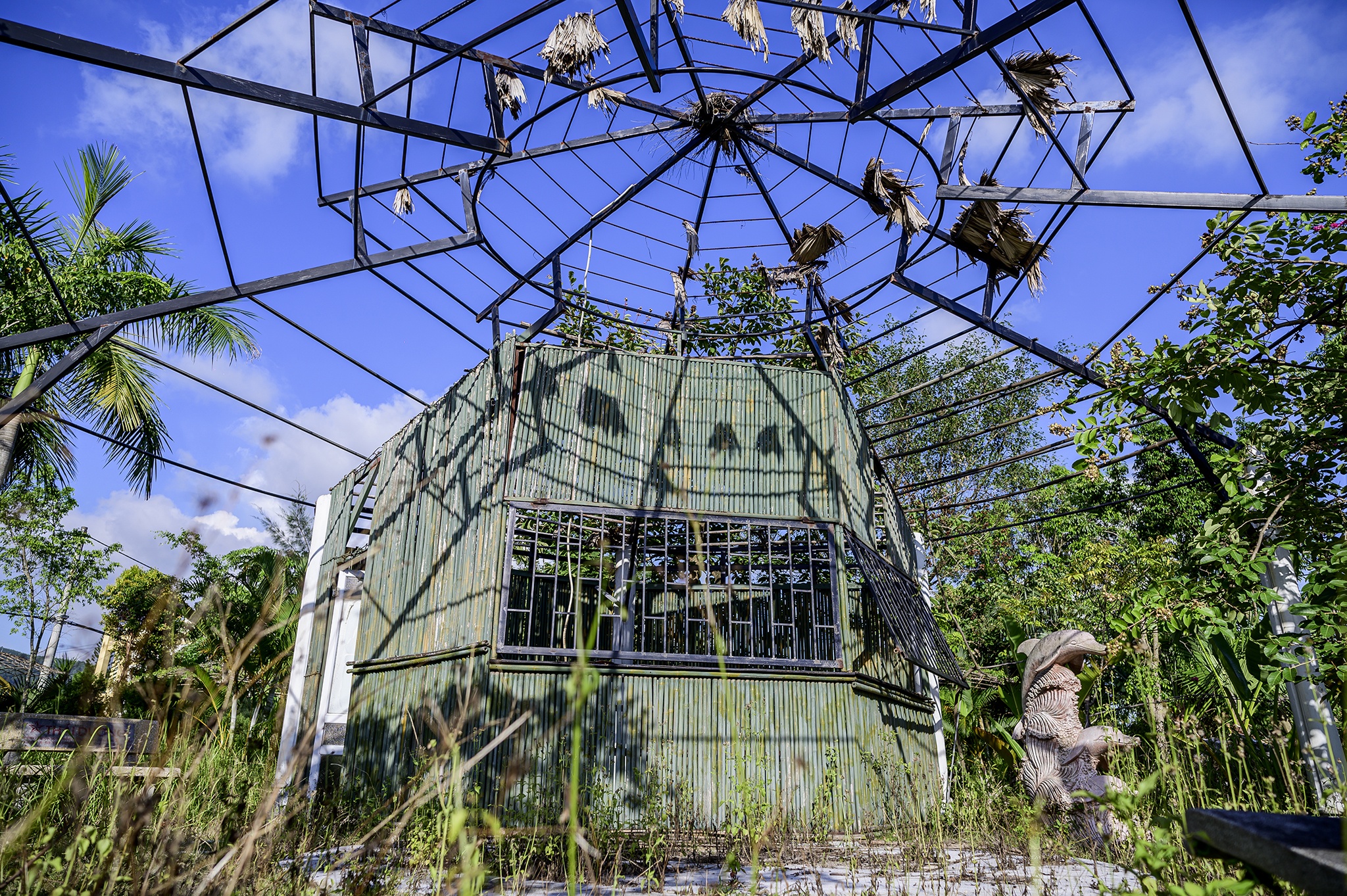 Cong vien o Uong Bi bo hoang anh 5