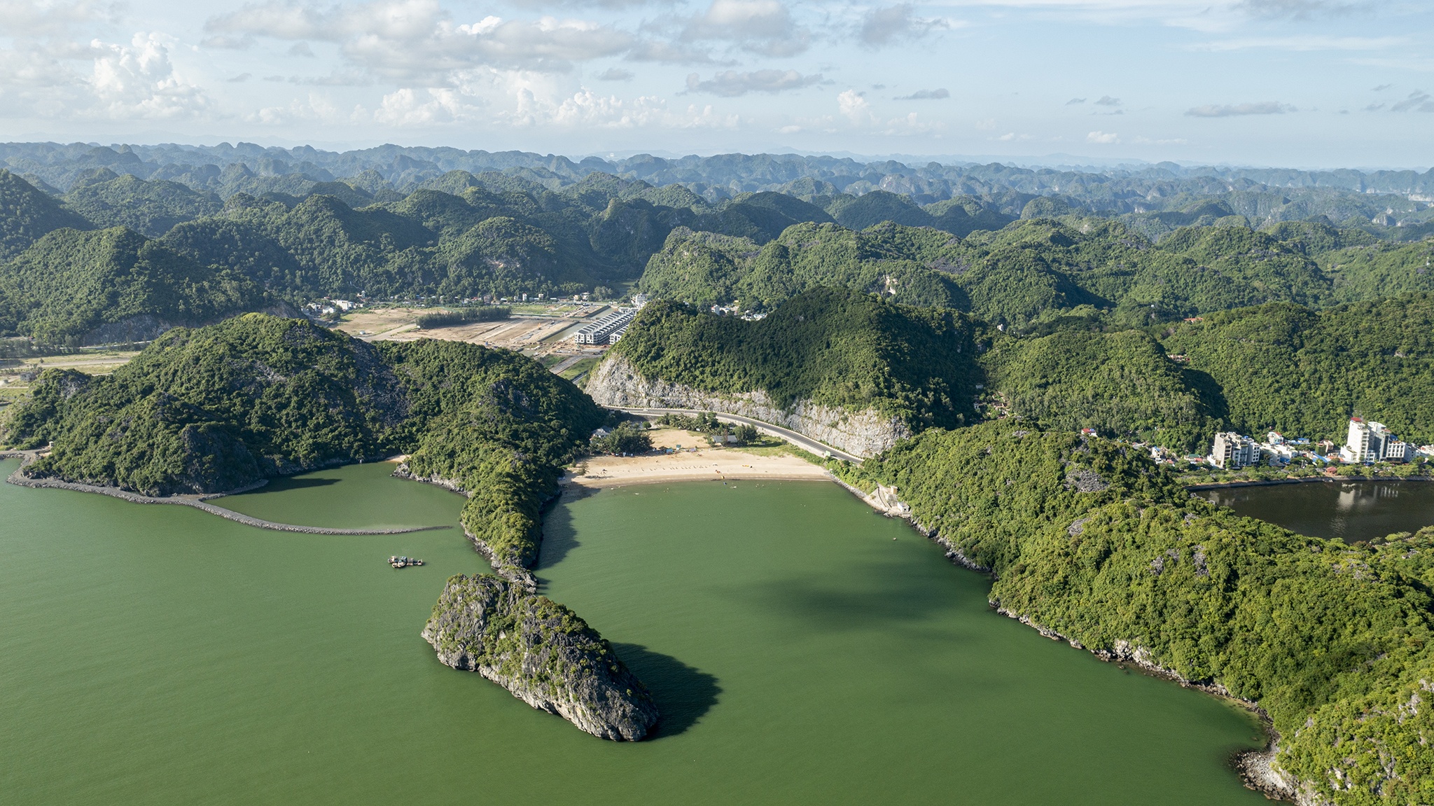 Du lich dao Cat Ba anh 13