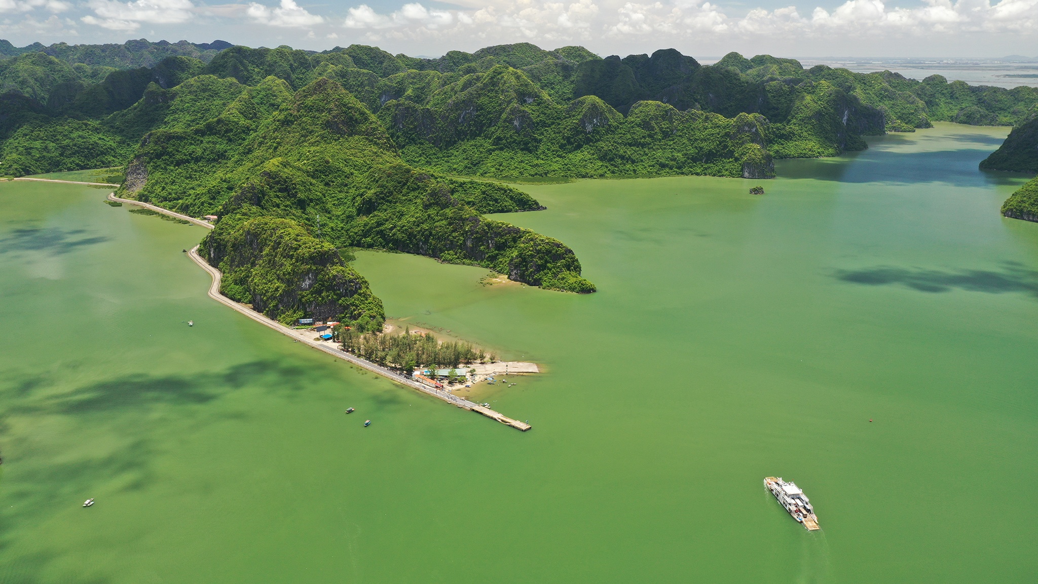 Pha bien Tuan Chau - Cat Ba anh 10